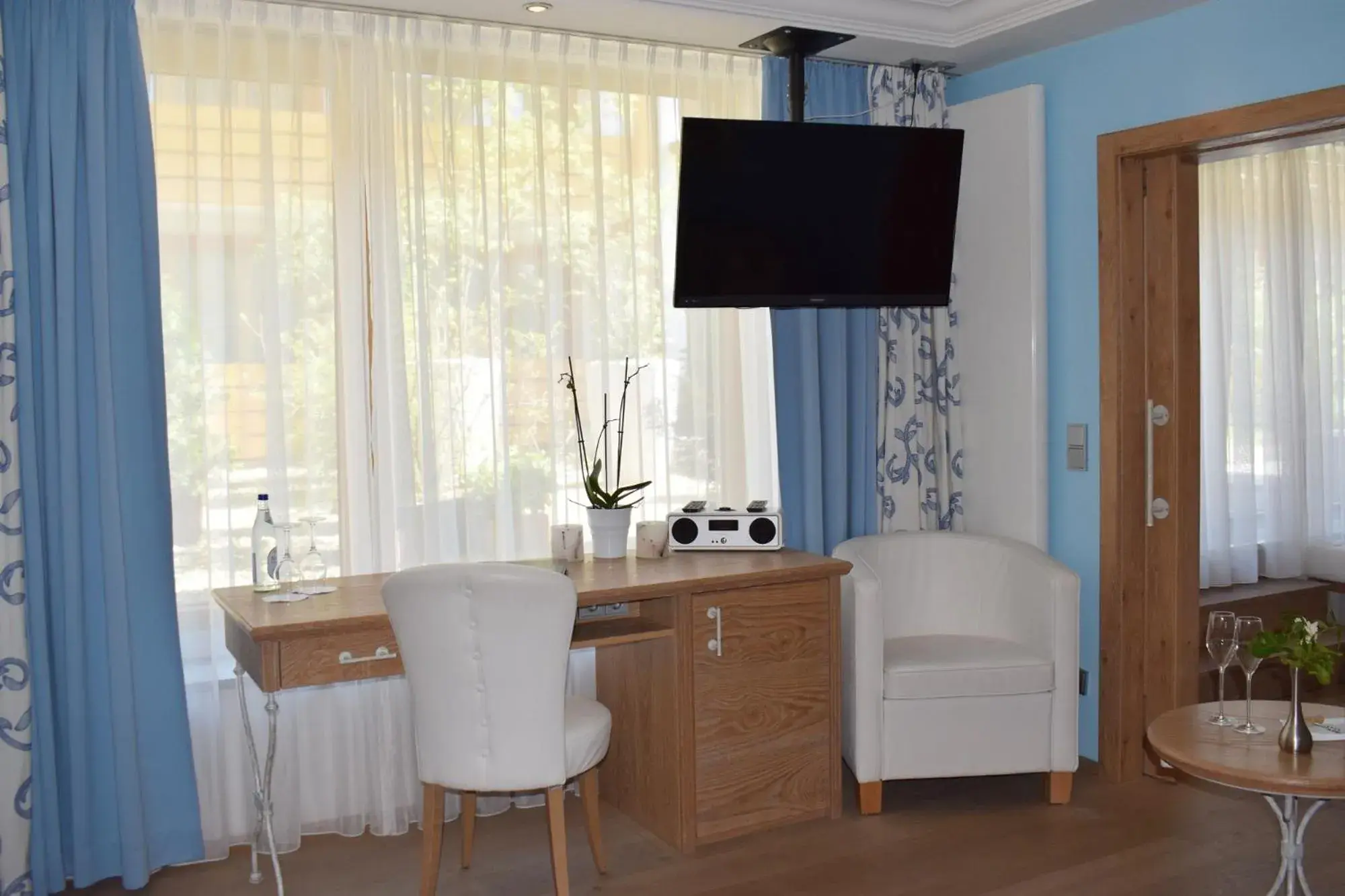 Junior Suite - single occupancy in Wellness Hotel Bayerischer Hof Junior Suite - single occupancy in Wellness Hotel Bayerischer Hof