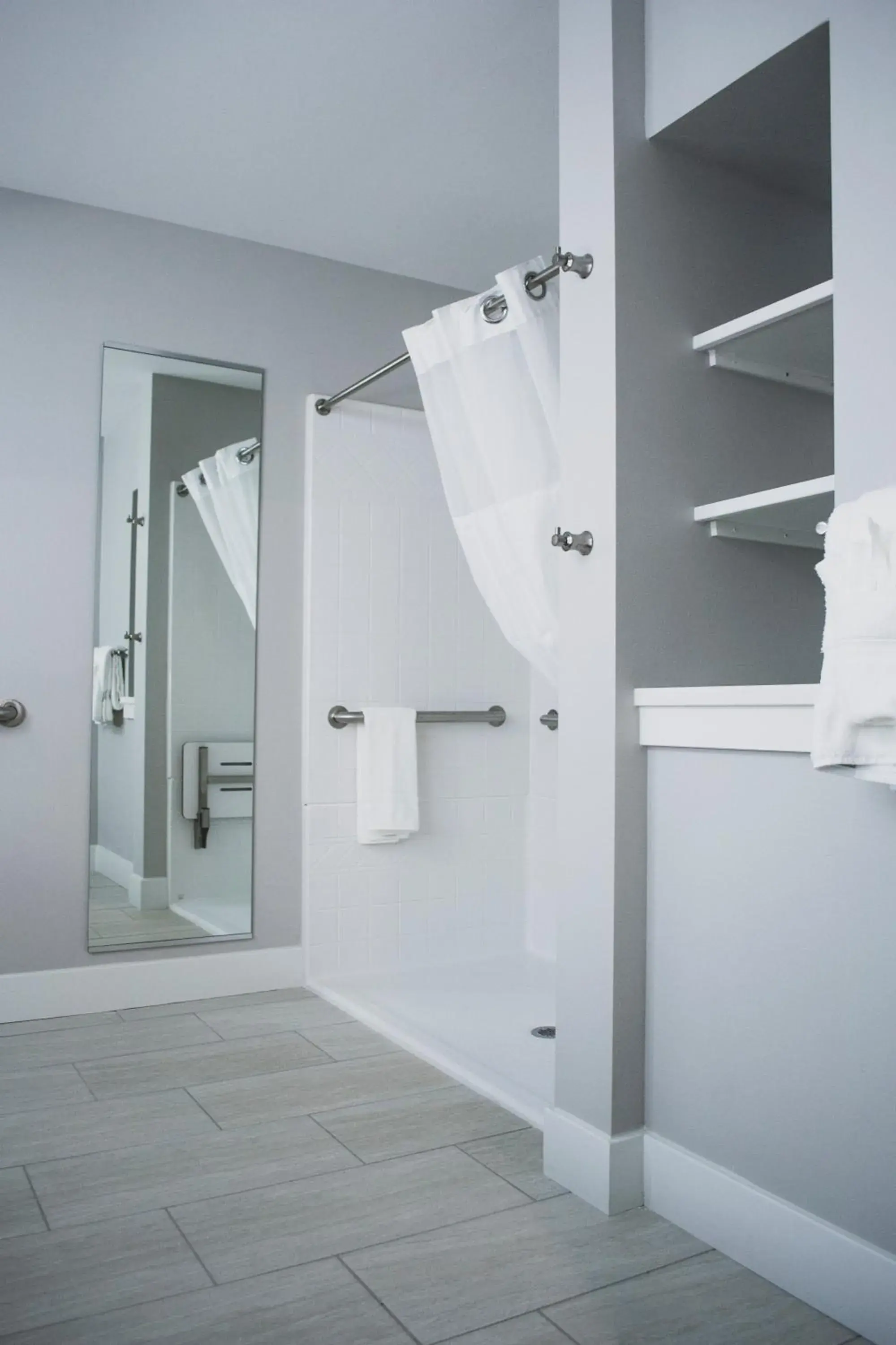 Deluxe King Room - single occupancy in Hotel Millwright Deluxe King Room - single occupancy in Hotel Millwright