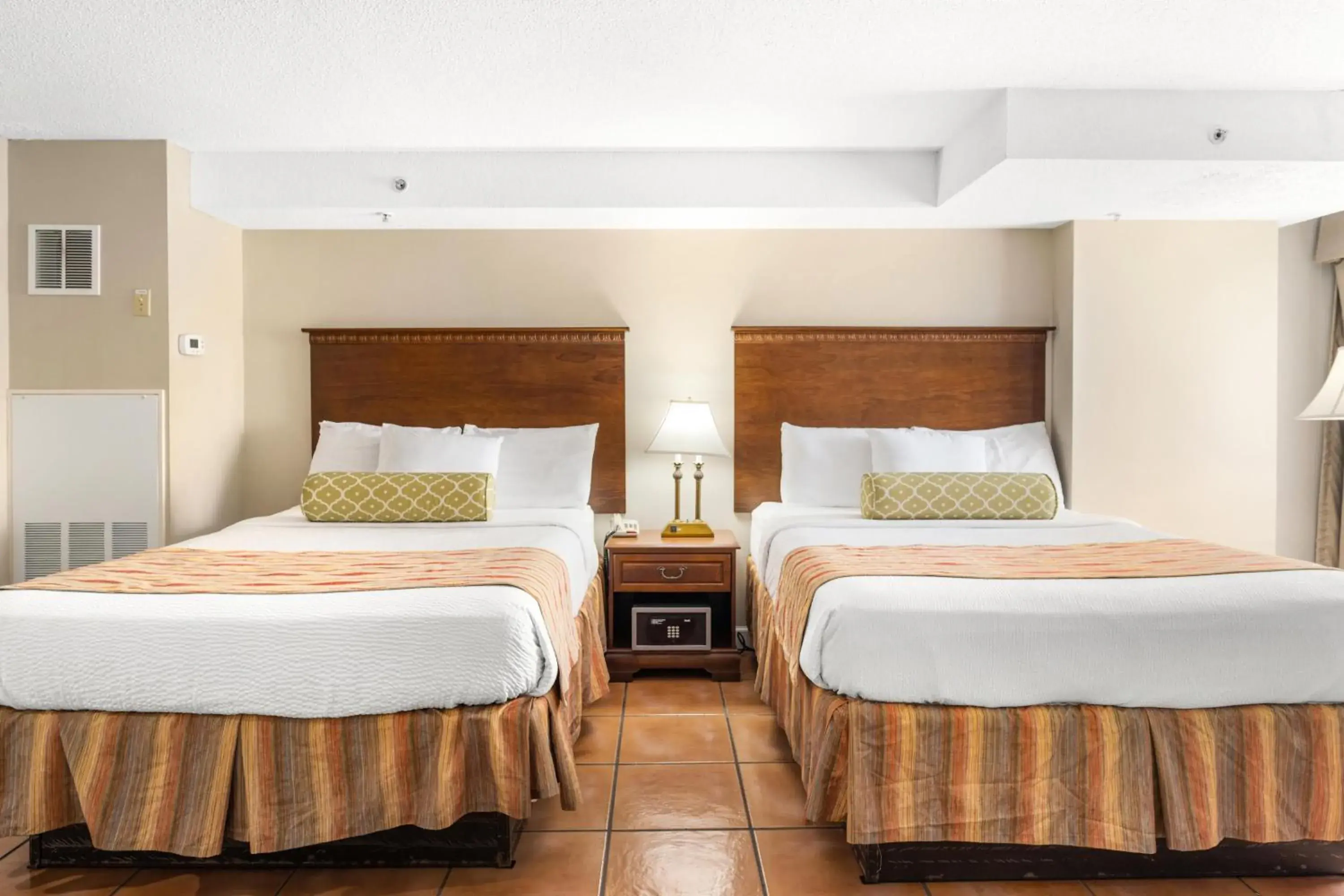 Standard Queen Room with Two Queen Beds in Tidelands Caribbean Boardwalk Hotel and Suites Standard Queen Room with Two Queen Beds in Tidelands Caribbean Boardwalk Hotel and Suites