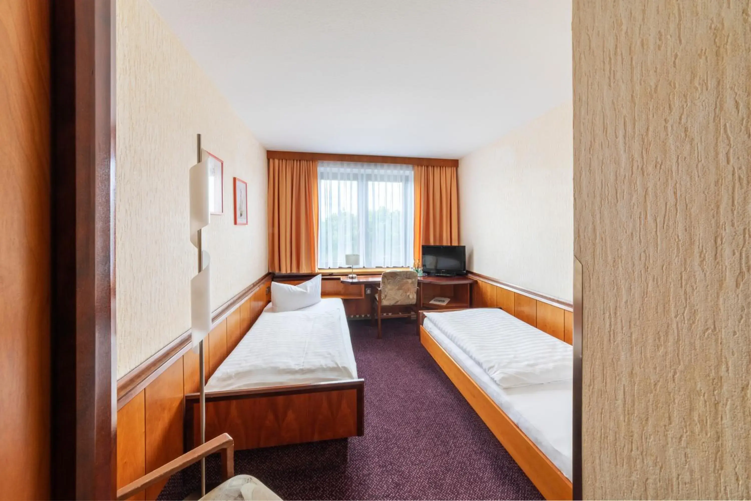 Twin Room with Shower - single occupancy in Hotel Forstmeister Twin Room with Shower - single occupancy in Hotel Forstmeister