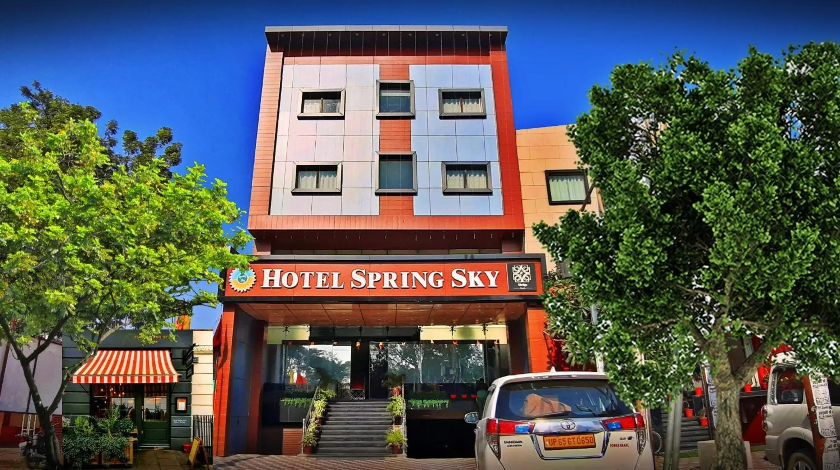 Spring Sky Mughalsarai By ShriGo Hotels Spring Sky Mughalsarai By ShriGo Hotels