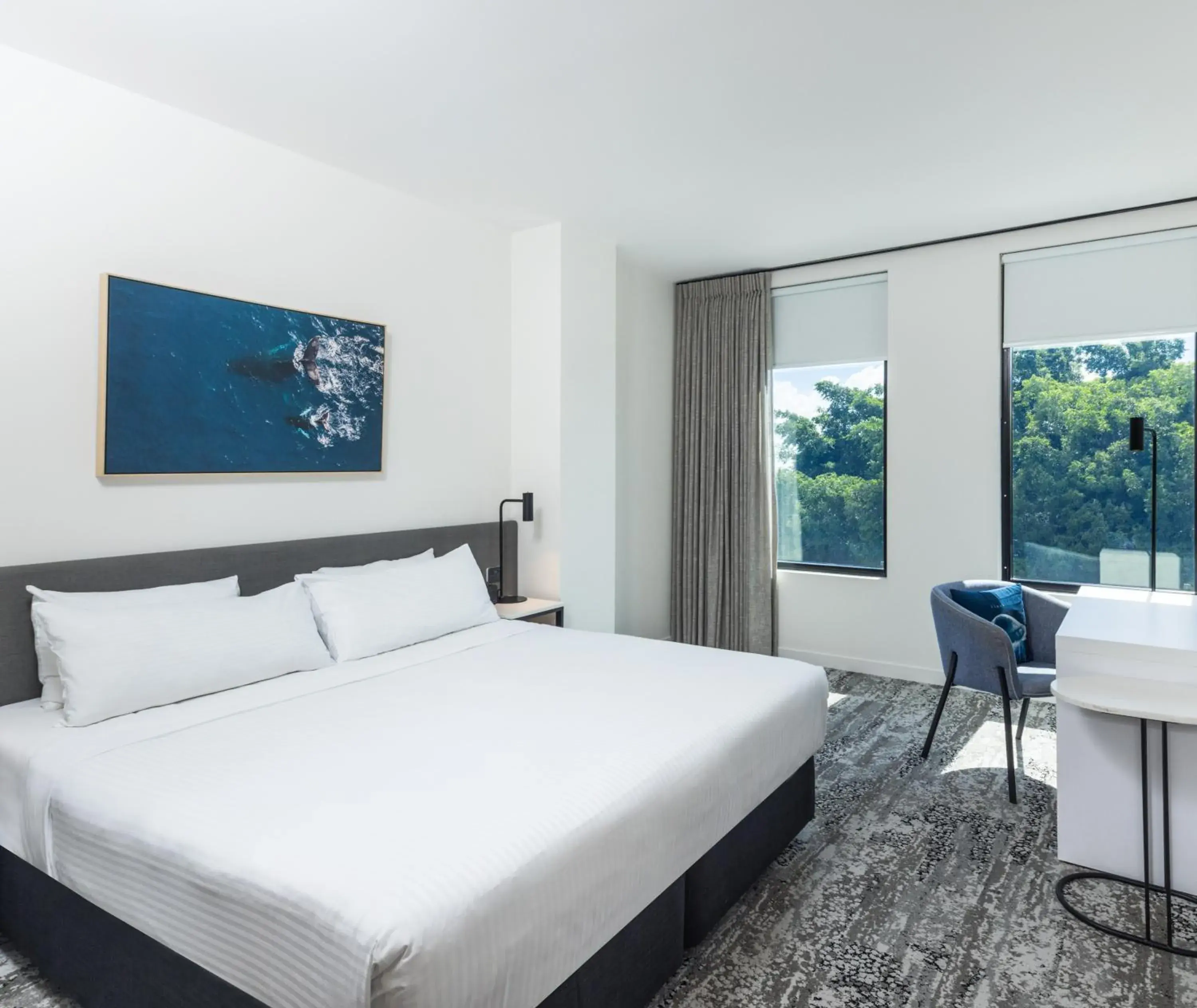 Executive Hotel Room in Oaks Cairns Hotel Executive Hotel Room in Oaks Cairns Hotel