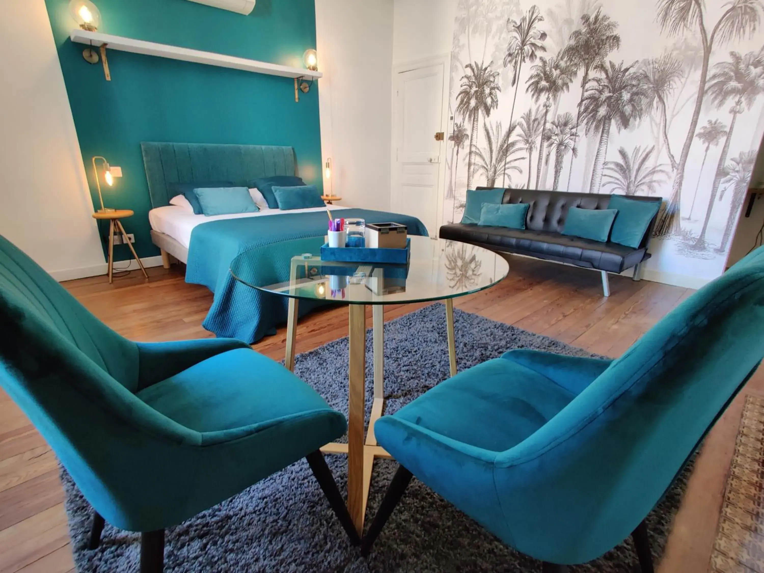 Queen Room in Chambres d'hotes - Le Magnolia Queen Room in Chambres d'hotes - Le Magnolia