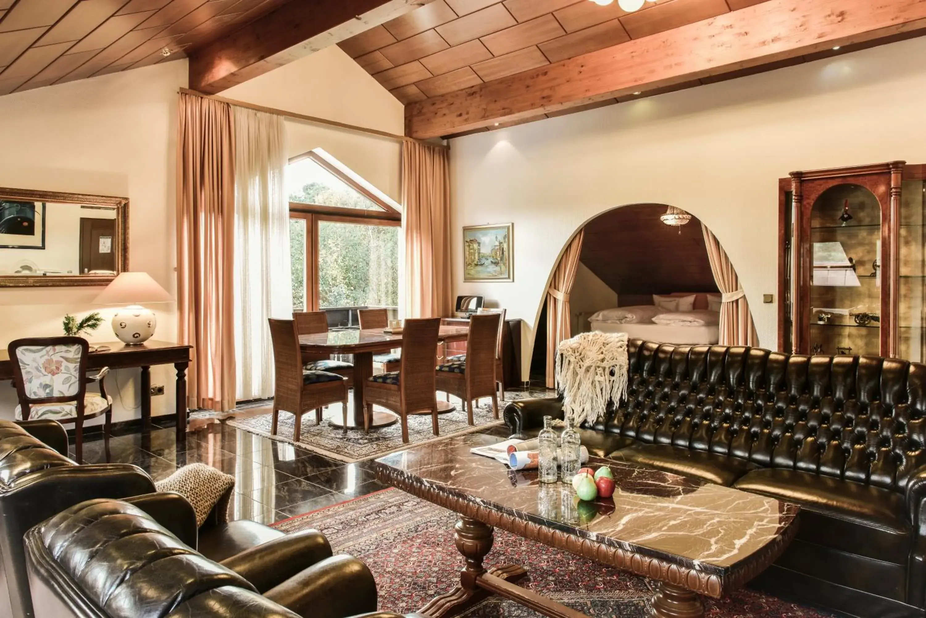 Suite in Hotel-Restaurant Barbarossahof Suite in Hotel-Restaurant Barbarossahof