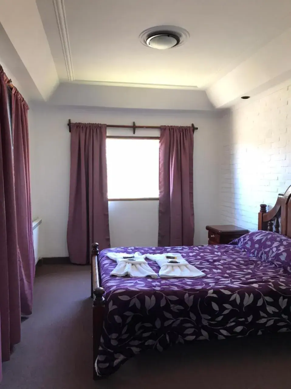 Double Room in Hosteria Los Cuartos Double Room in Hosteria Los Cuartos