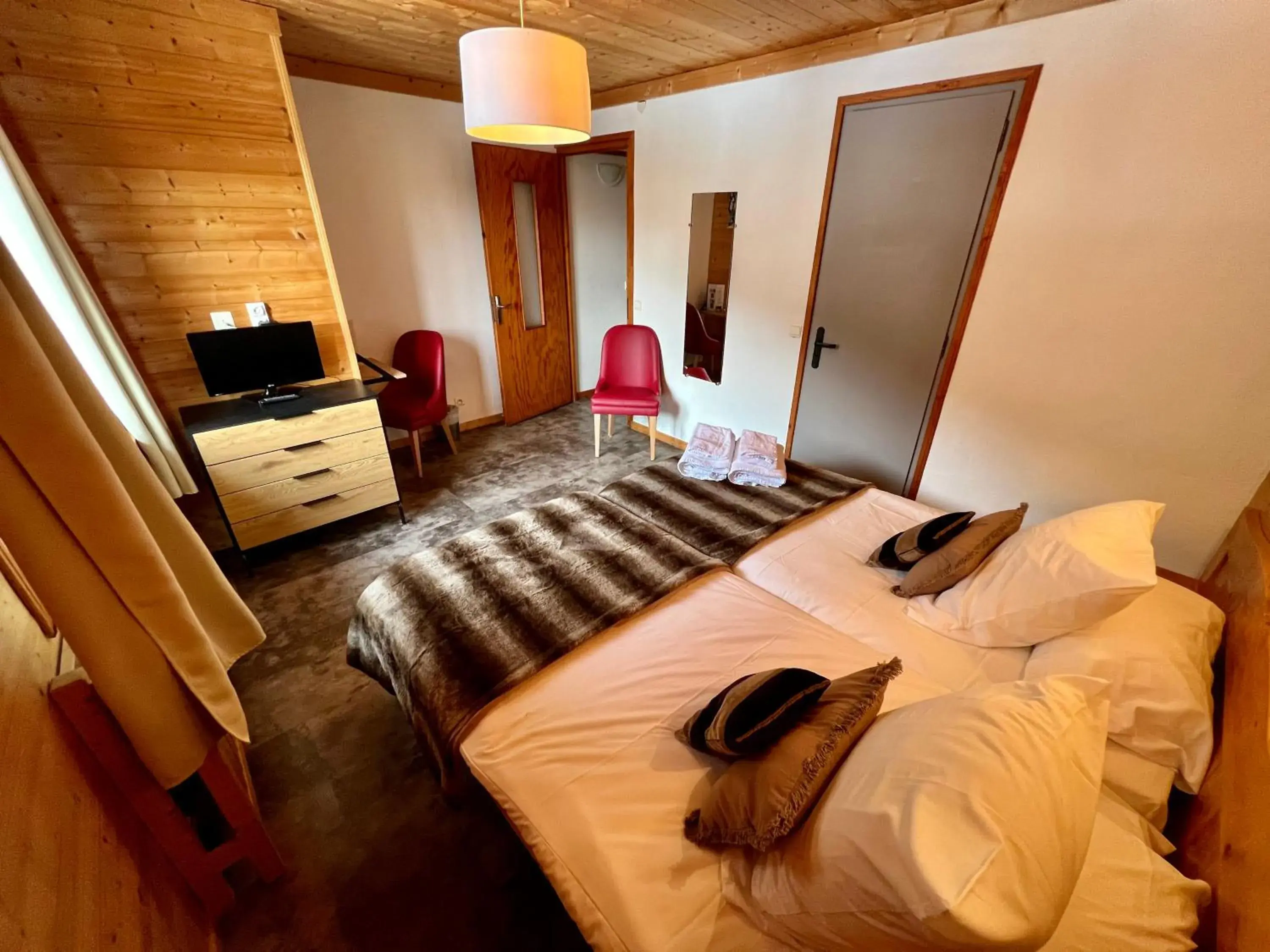 Twin Room with Bathroom in Hotel Le Christiania Twin Room with Bathroom in Hotel Le Christiania