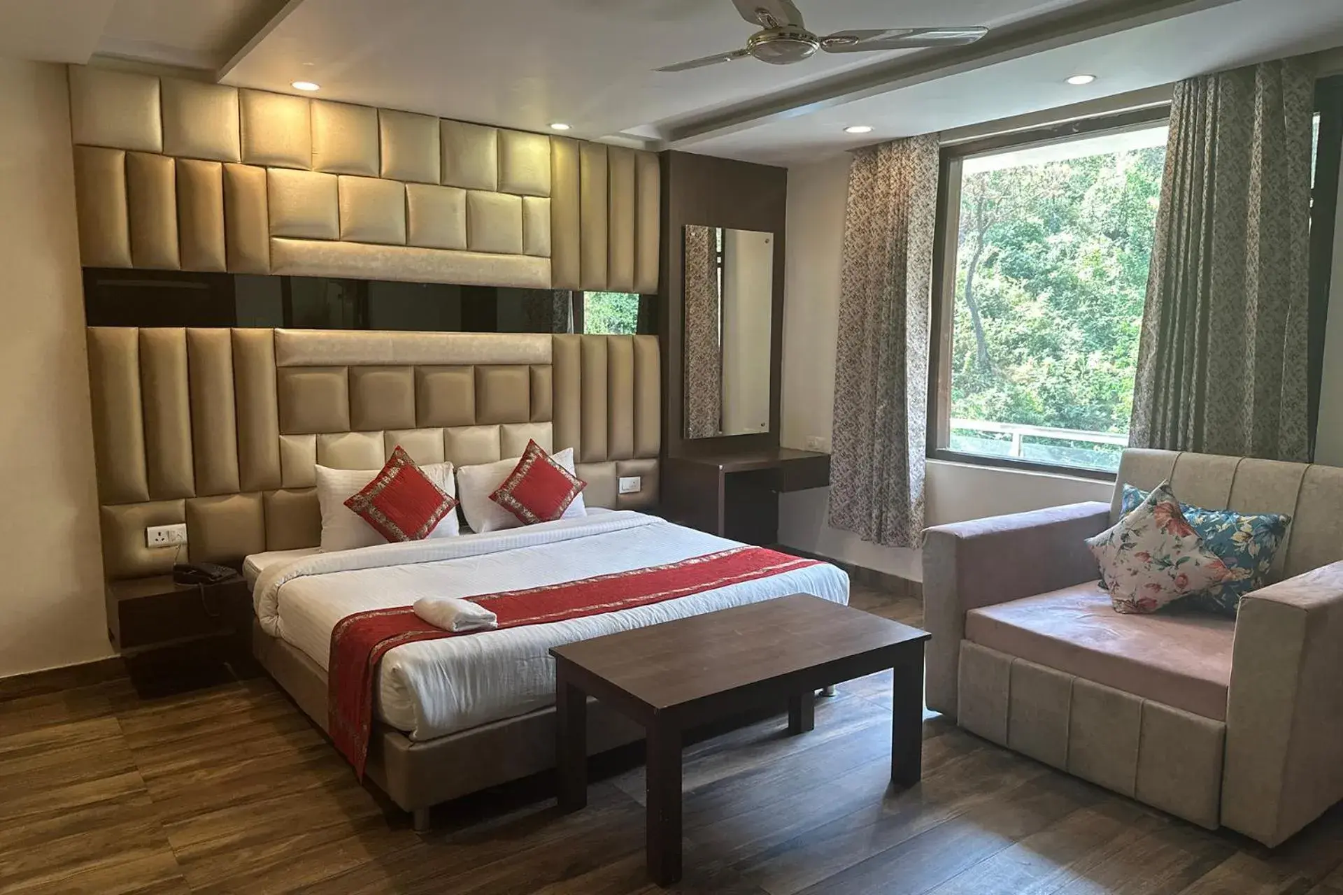 Superior Double Room in The Hoften Blue Magnets, Dalhousie Superior Double Room in The Hoften Blue Magnets, Dalhousie