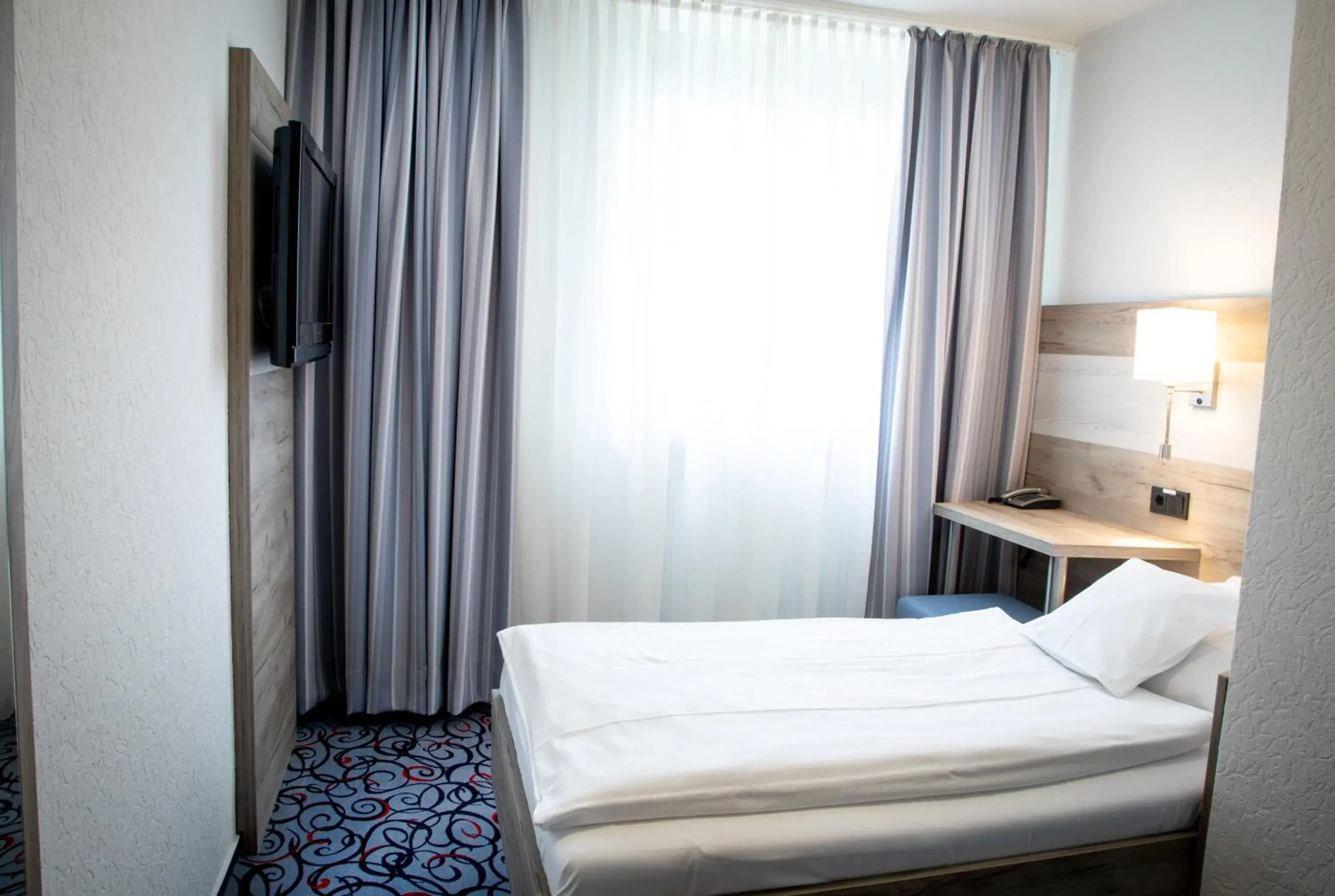 Single Room - single occupancy in Pfefferhöhe Hotel & Restaurant Single Room - single occupancy in Pfefferhöhe Hotel & Restaurant