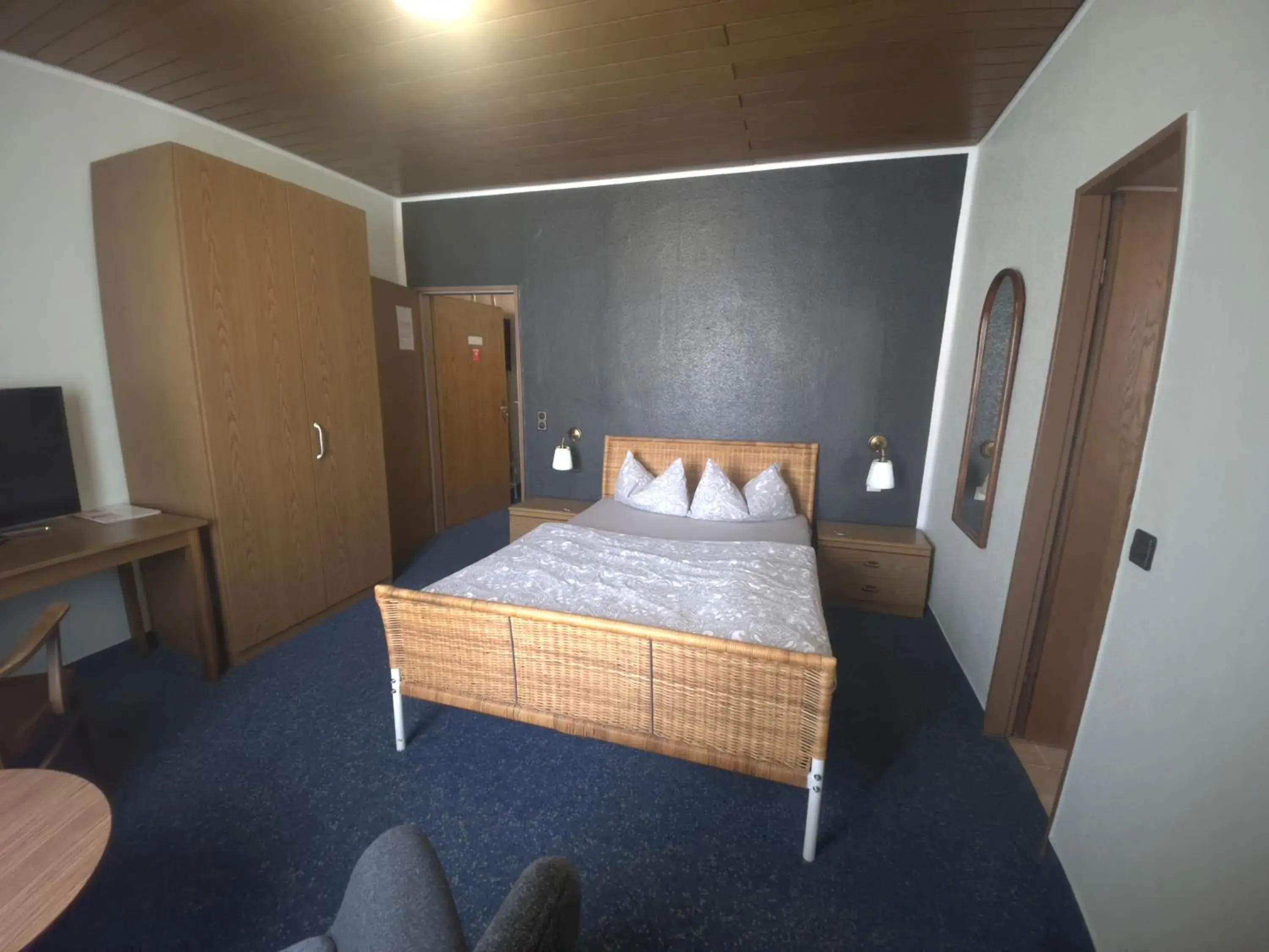 Single Room with French Bed - single occupancy in Stadthotel Bartels Single Room with French Bed - single occupancy in Stadthotel Bartels