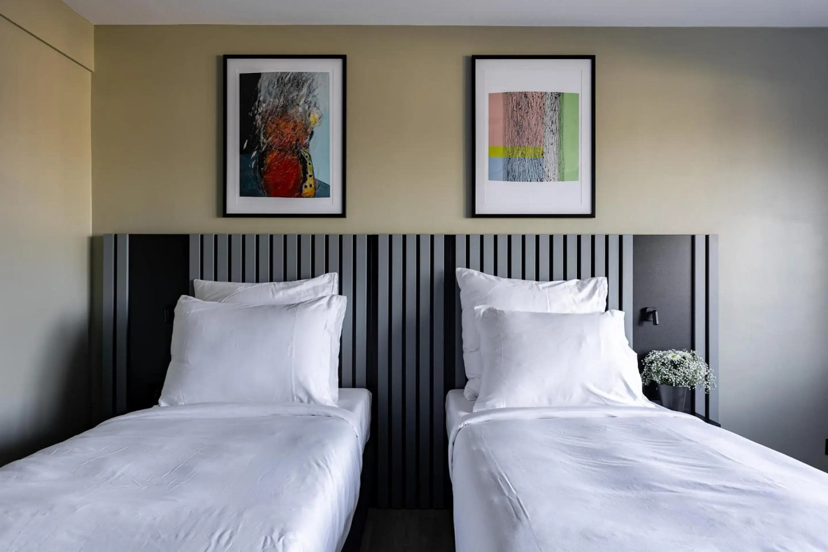 Large Studio with Kitchenette - Twin Beds in Numa Bona Large Studio with Kitchenette - Twin Beds in Numa Bona