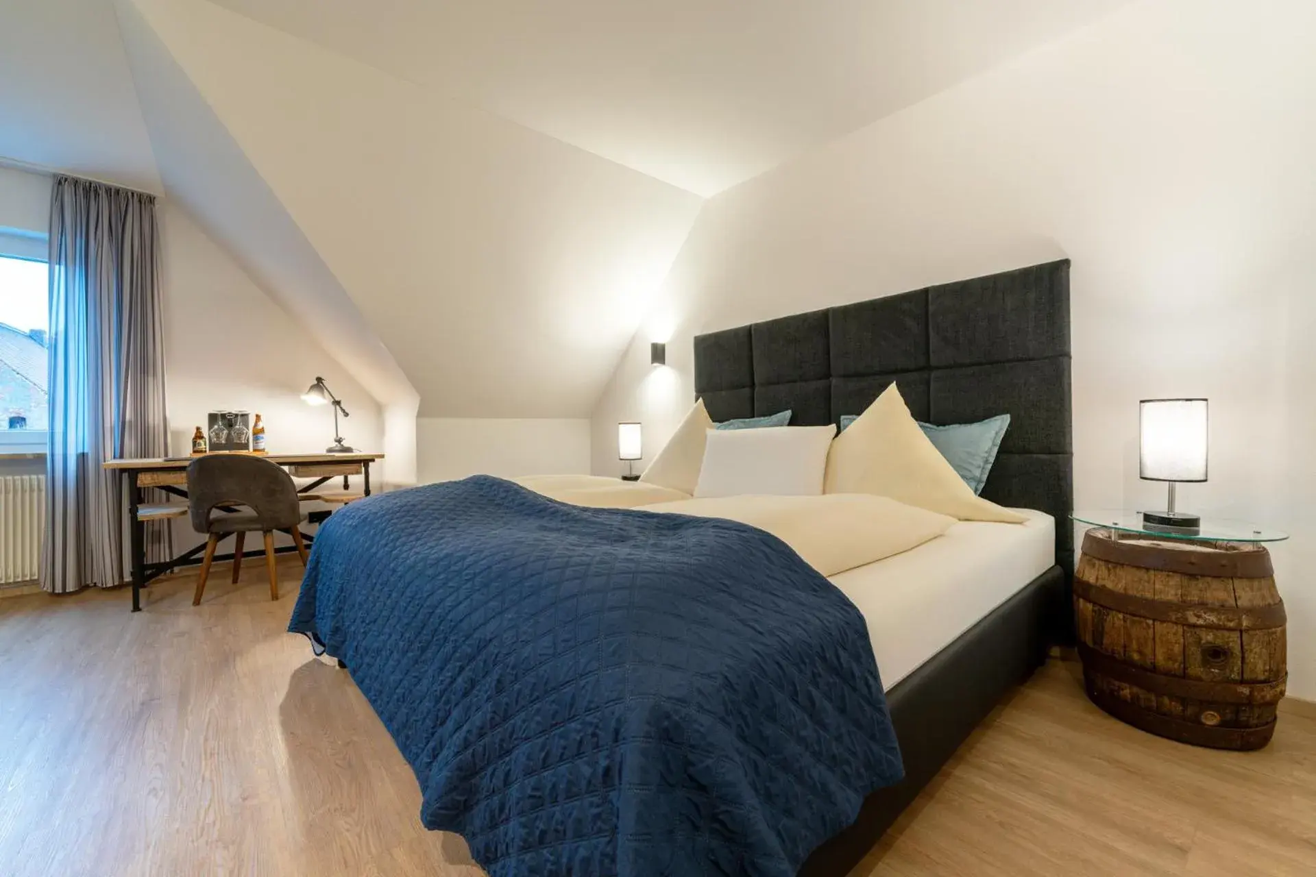 Comfort Quadruple Room - single occupancy in Sperber Bräu - 3-Sterne-Superior Hotel mit Gasthof und eigener Brauerei - kein Ruhetag Comfort Quadruple Room - single occupancy in Sperber Bräu - 3-Sterne-Superior Hotel mit Gasthof und eigener Brauerei - kein Ruhetag