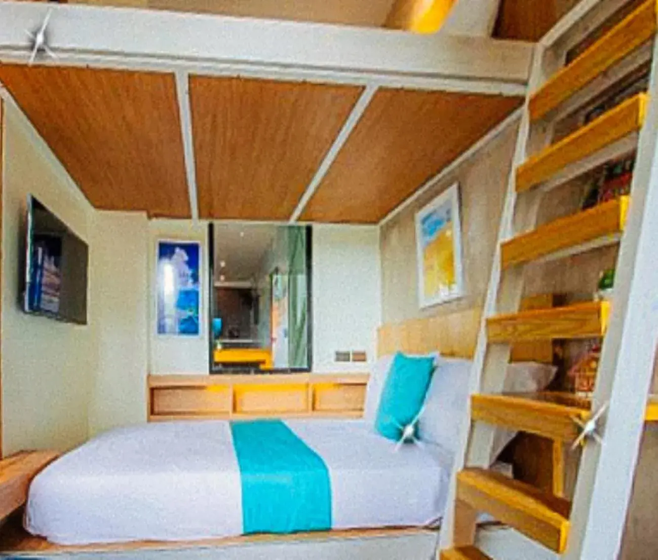 Double Room in RedDoorz at Anton's Loft Designer Resort Pansol Calamba Laguna Double Room in RedDoorz at Anton's Loft Designer Resort Pansol Calamba Laguna