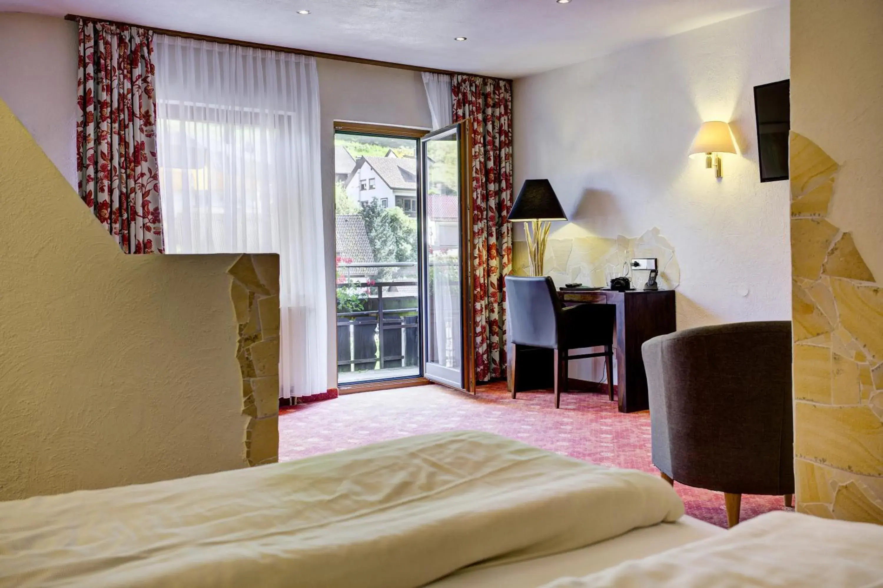 Riverside Double Room Comfort in Ringhotel Sonnenhof Riverside Double Room Comfort in Ringhotel Sonnenhof