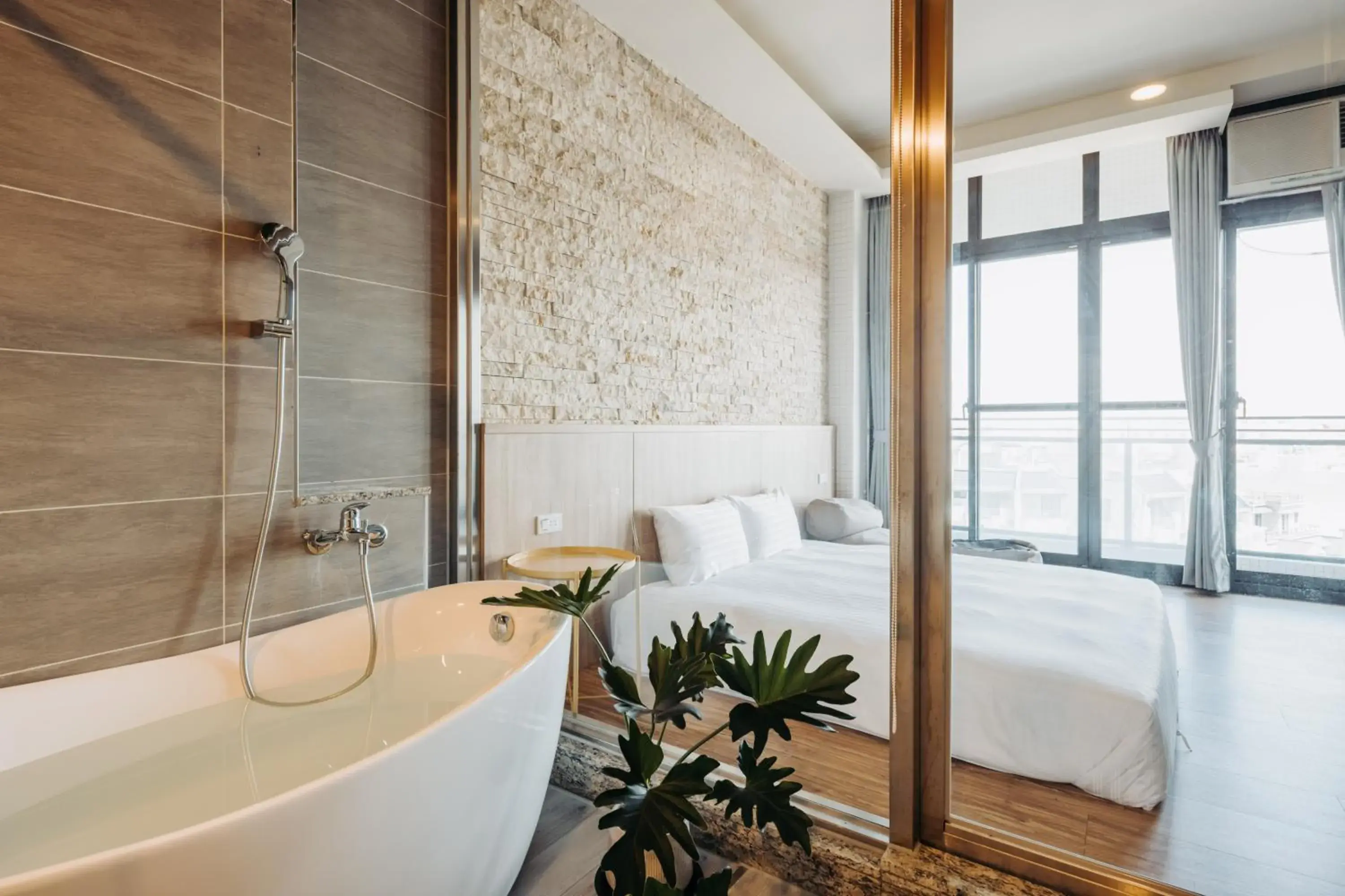 Family Room with Bath in Meet Secret B&B Family Room with Bath in Meet Secret B&B