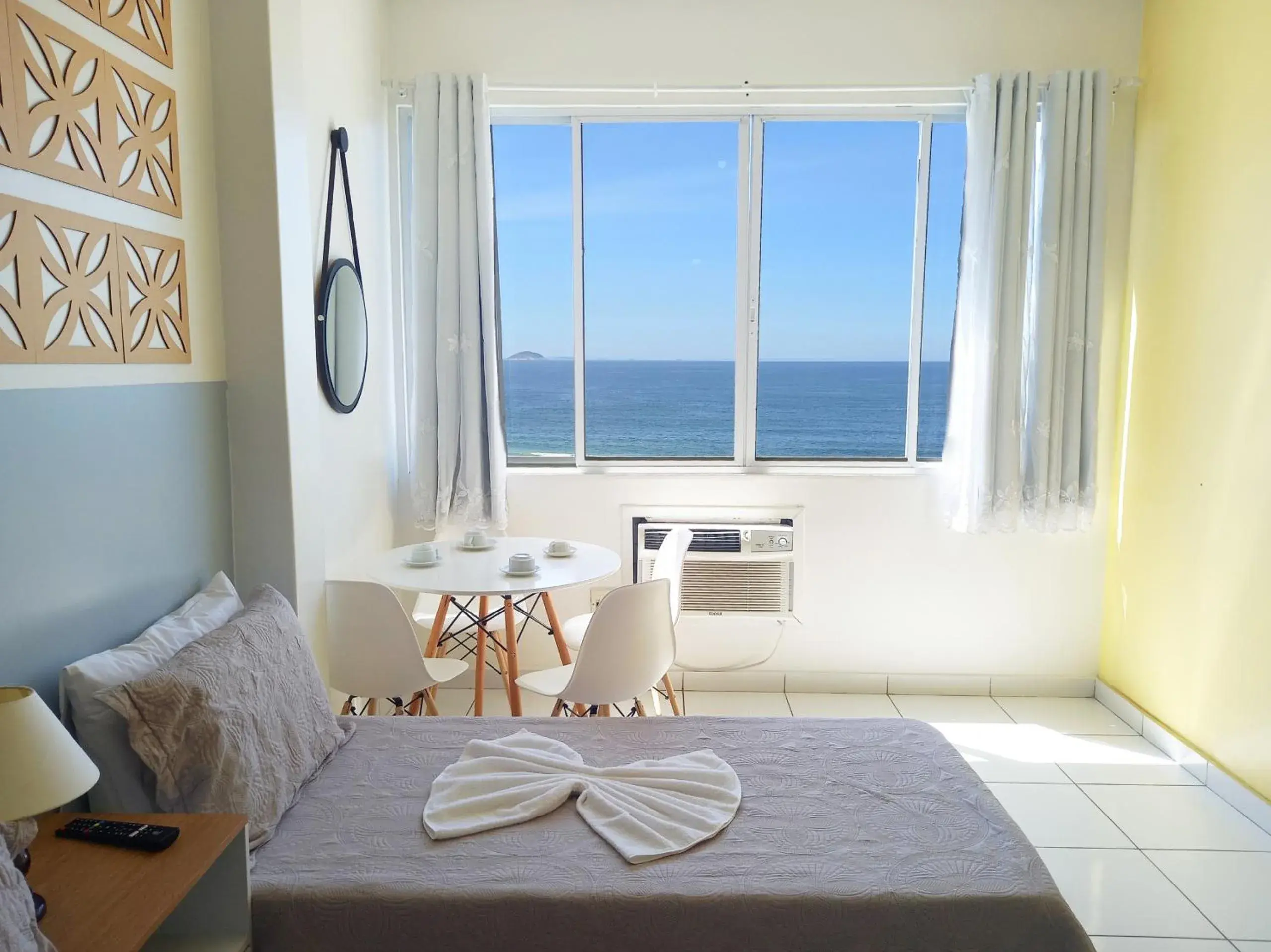Apartment with Sea View in Studio com Vista total da Praia TC601 Apartment with Sea View in Studio com Vista total da Praia TC601