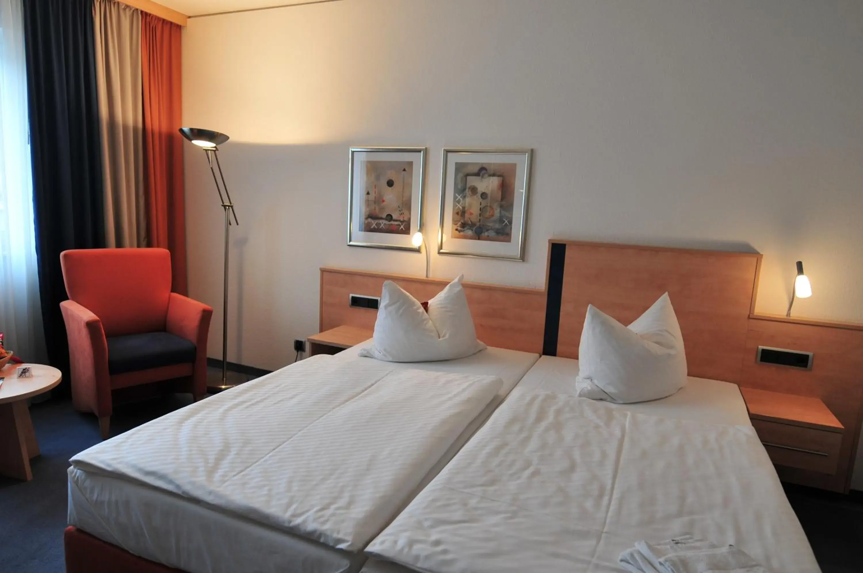 Superior Double Room - single occupancy in AKZENT Hotel Stadt Schlüchtern ***S Superior Double Room - single occupancy in AKZENT Hotel Stadt Schlüchtern ***S