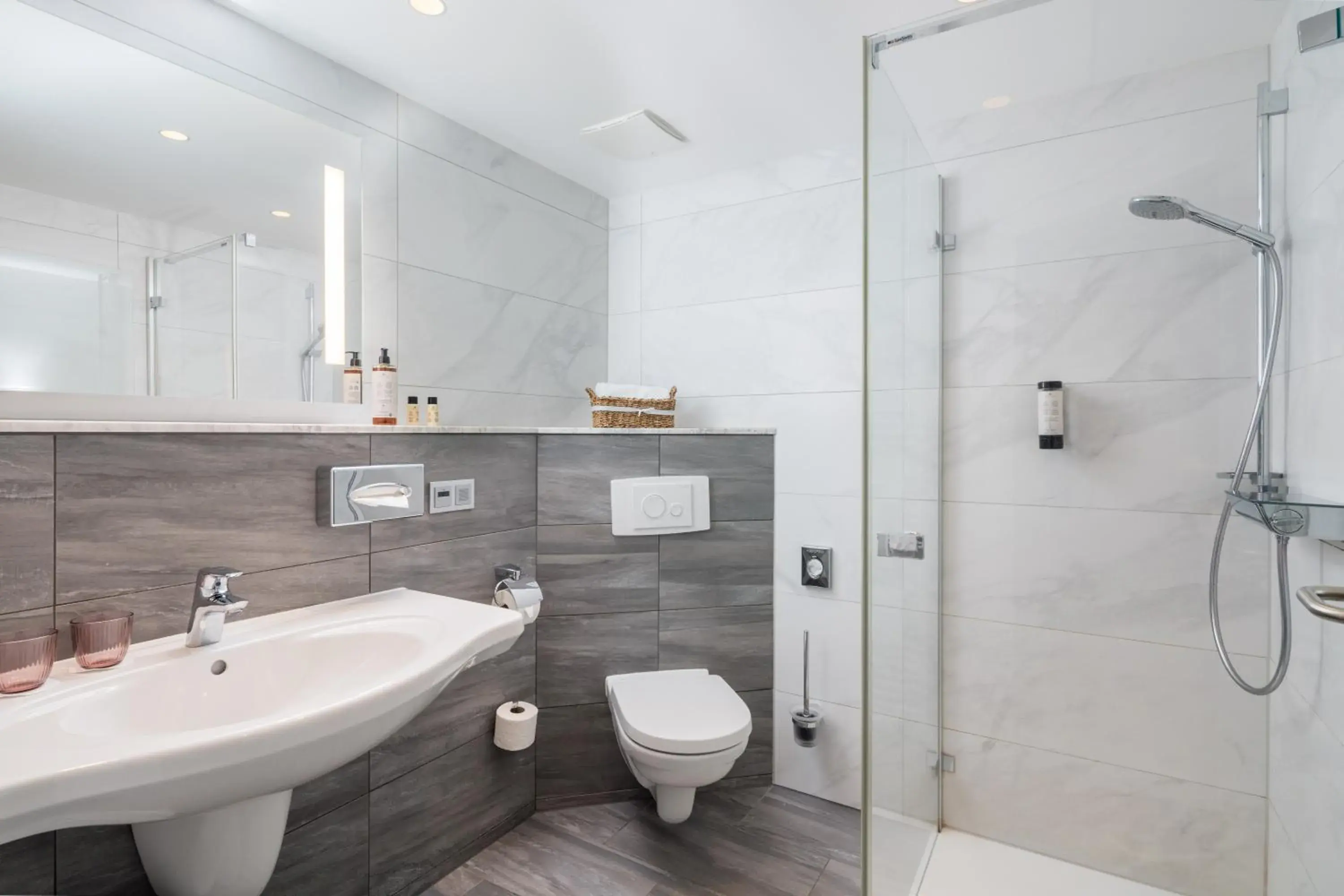 Comfort Family Room - single occupancy in Parkhotel Güldene Berge Comfort Family Room - single occupancy in Parkhotel Güldene Berge