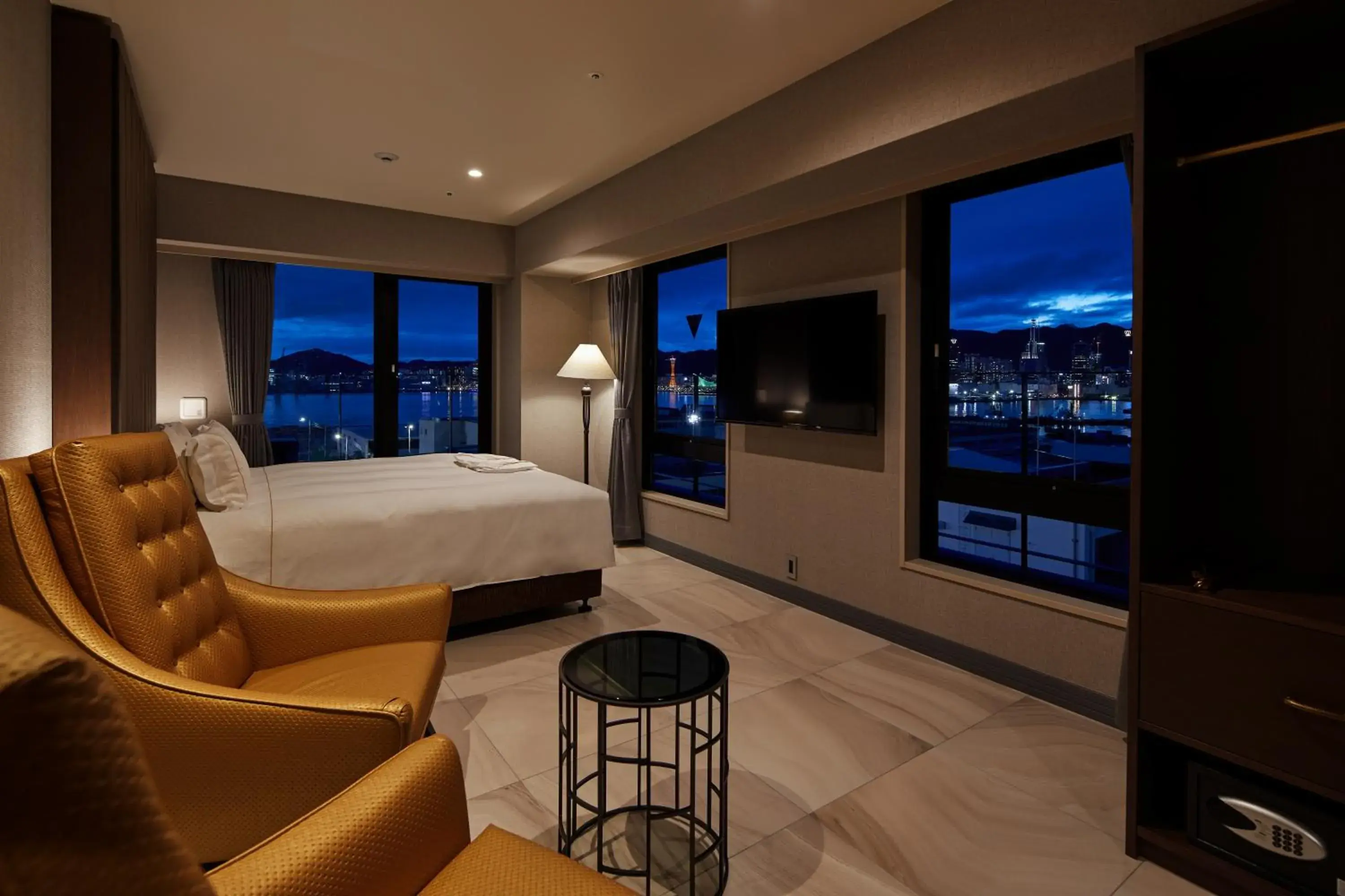 Premier King room with Harbor View in Centurion Hotel&Spa Vintage Kobe Premier King room with Harbor View in Centurion Hotel&Spa Vintage Kobe