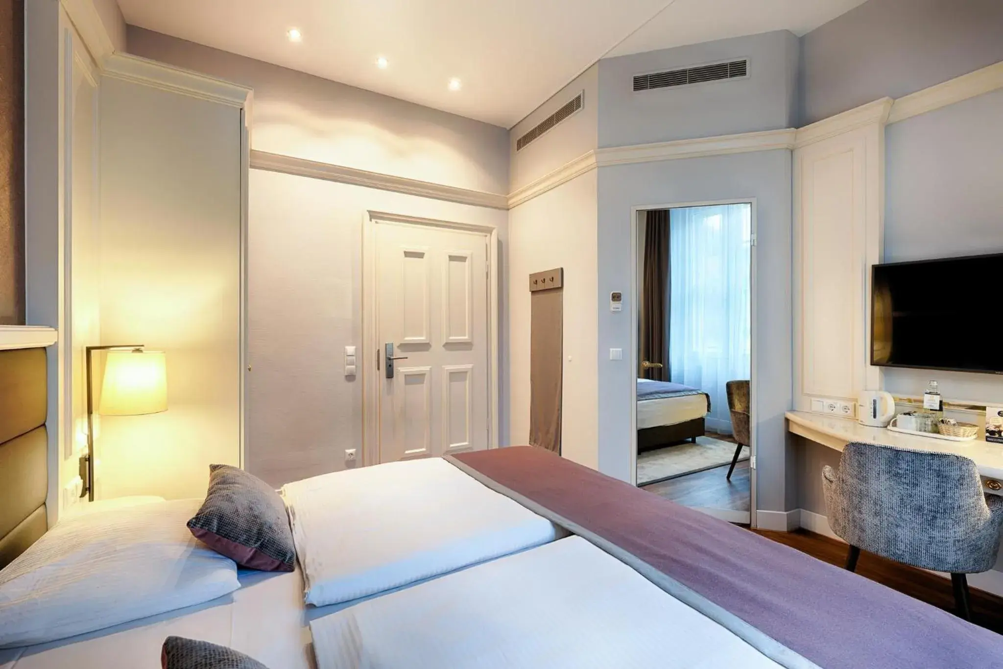 Superior Plus Double Room in Welcome Hotel Residenzschloss Bamberg Superior Plus Double Room in Welcome Hotel Residenzschloss Bamberg