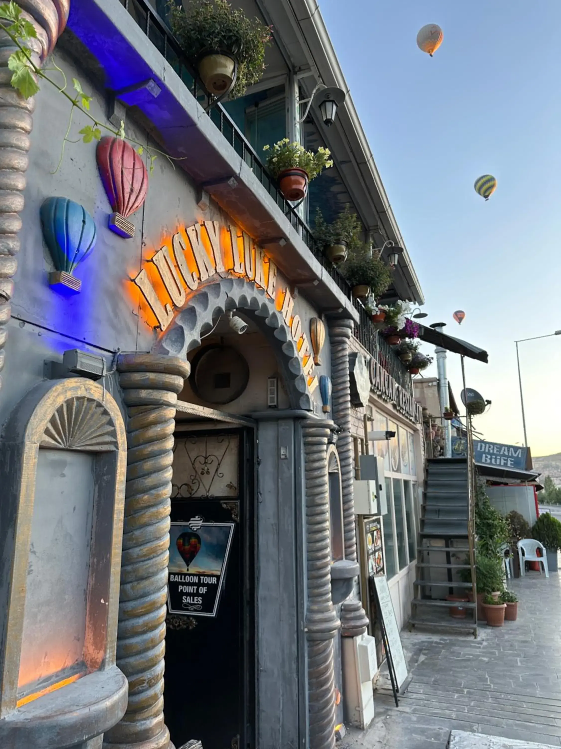 Lucky Luke Stone House Lucky Luke Stone House