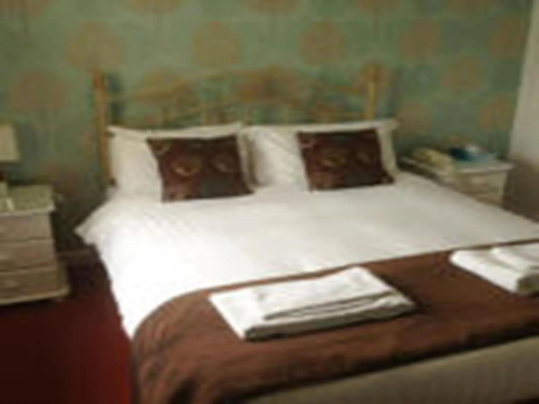 Double Room in Beverley Inn & Hotel Double Room in Beverley Inn & Hotel