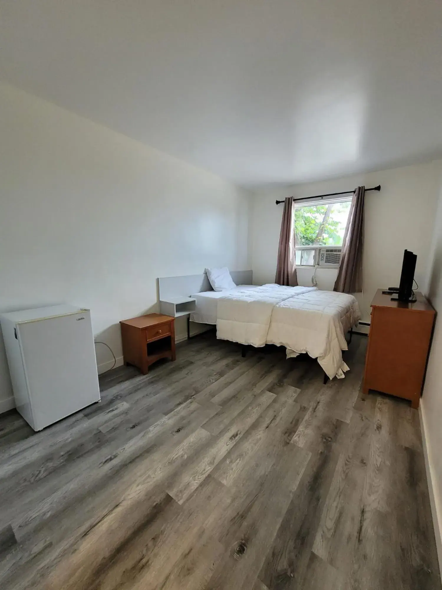 Single Room with Bathroom - single occupancy in Vivian Motor Hotel Single Room with Bathroom - single occupancy in Vivian Motor Hotel