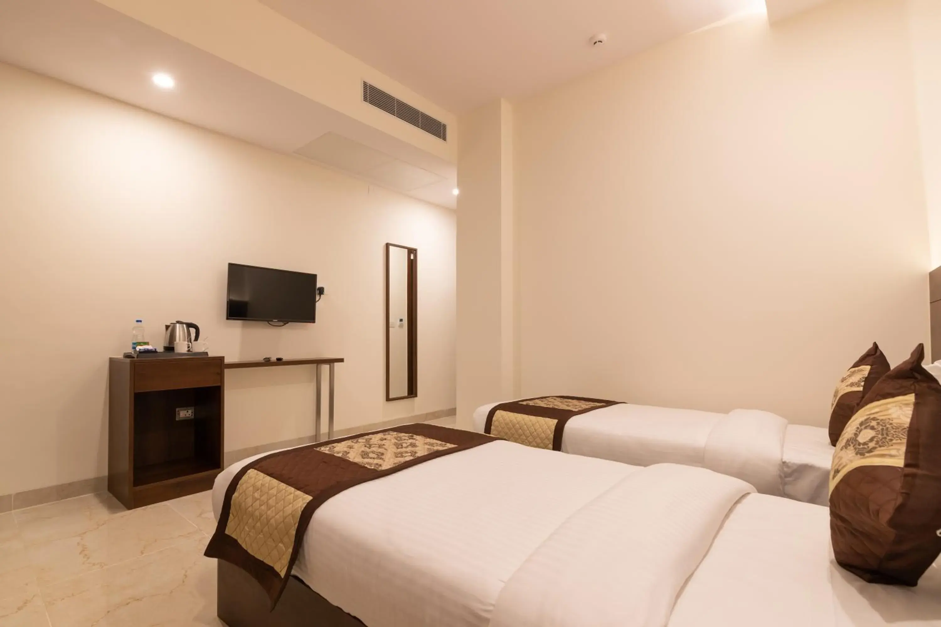 Superior Twin Room - single occupancy in Mojatel By Icon Superior Twin Room - single occupancy in Mojatel By Icon