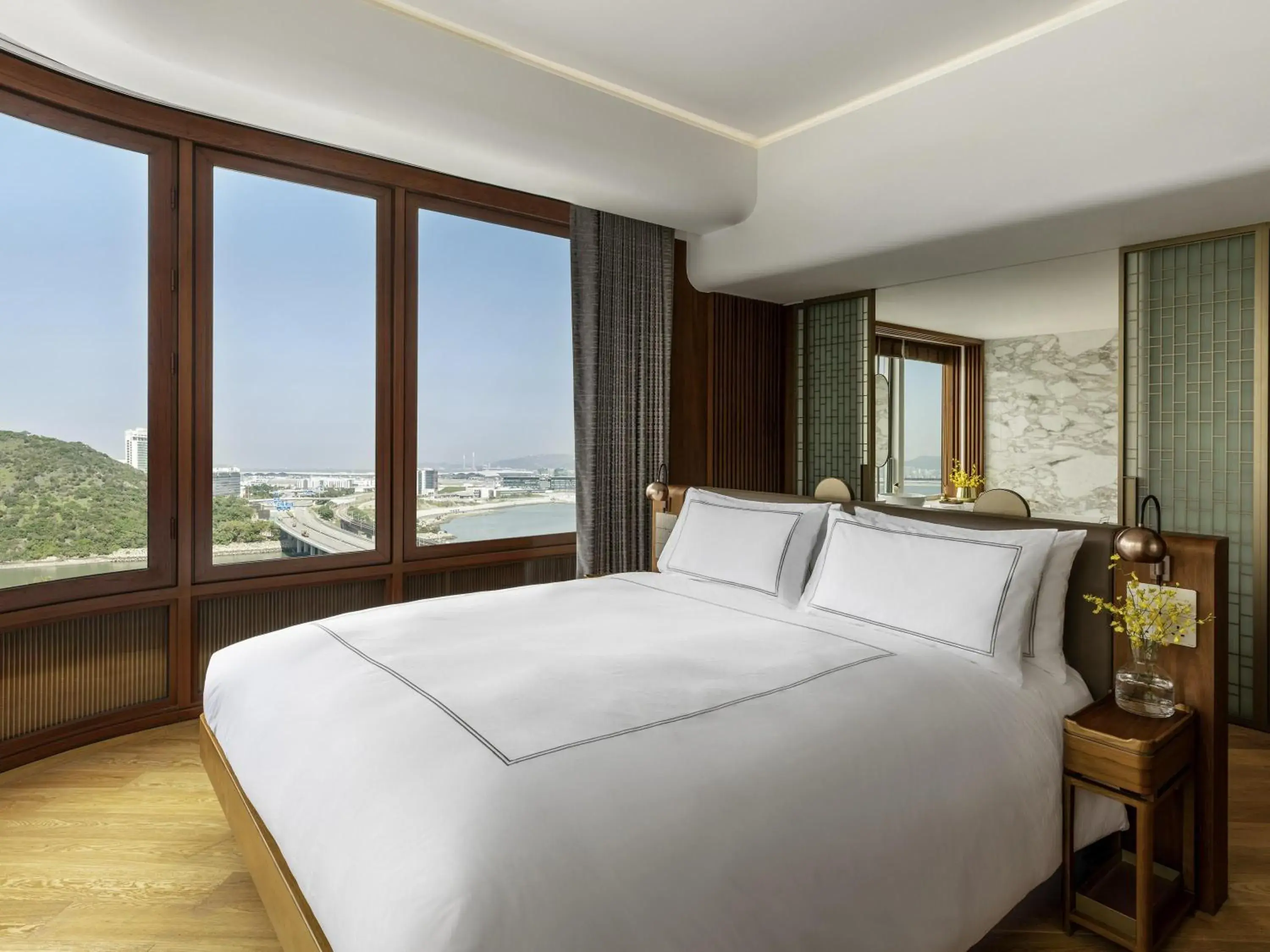 Sunset Suite - 1 King Size Bed, Lounge Access, Corner Suite with panoramic view in The Silveri Hotel Hong Kong - MGallery Collection Sunset Suite - 1 King Size Bed, Lounge Access, Corner Suite with panoramic view in The Silveri Hotel Hong Kong - MGallery Collection