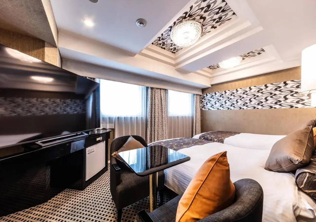 Deluxe Twin Room with City View - Non-Smoking in APA Hotel Higashi Shinjuku Kabukicho Tower Deluxe Twin Room with City View - Non-Smoking in APA Hotel Higashi Shinjuku Kabukicho Tower