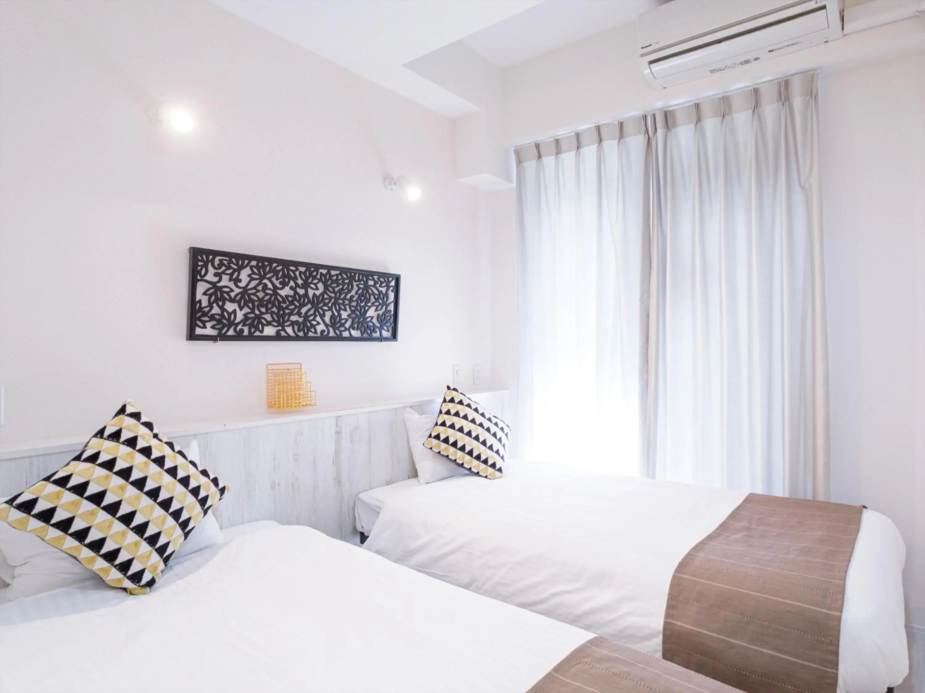 Superior Twin Room - single occupancy in かりゆしコンドミニアムリゾート那覇スカイリビングホテル旭橋駅前 Superior Twin Room - single occupancy in かりゆしコンドミニアムリゾート那覇スカイリビングホテル旭橋駅前