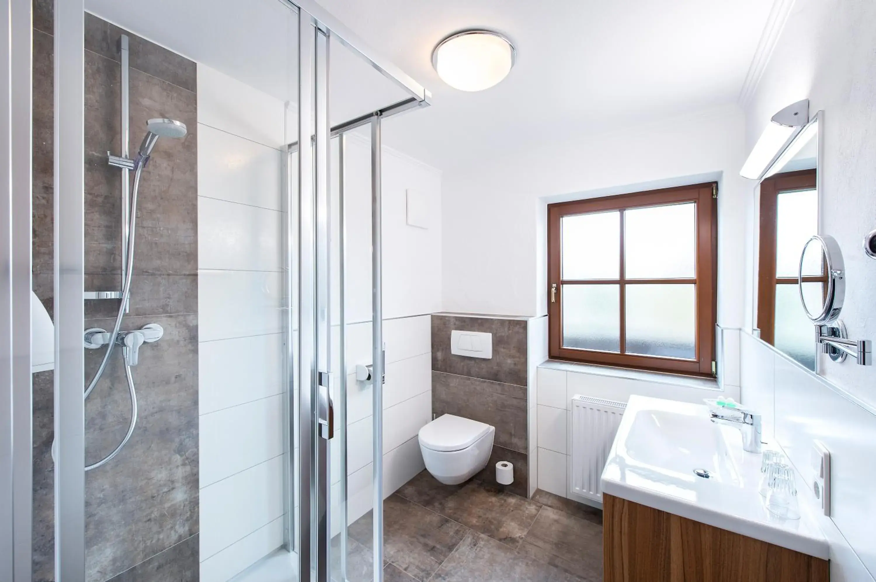 Double Room in Gasthof Hotel Andlwirt Double Room in Gasthof Hotel Andlwirt