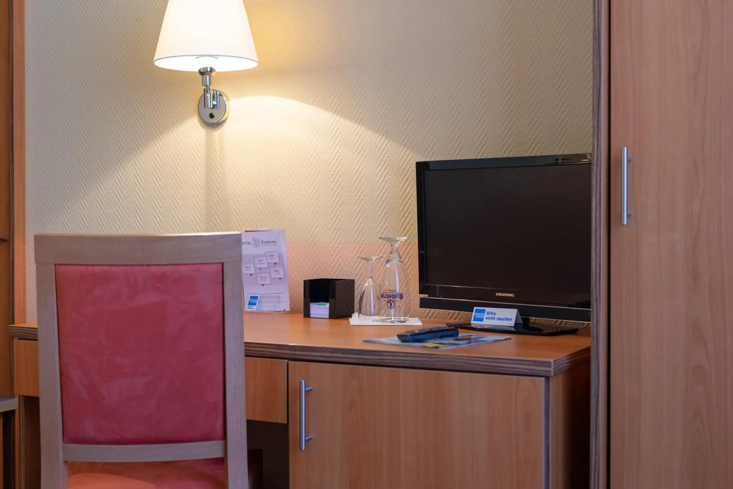 Single Room in Hotel Europa Single Room in Hotel Europa