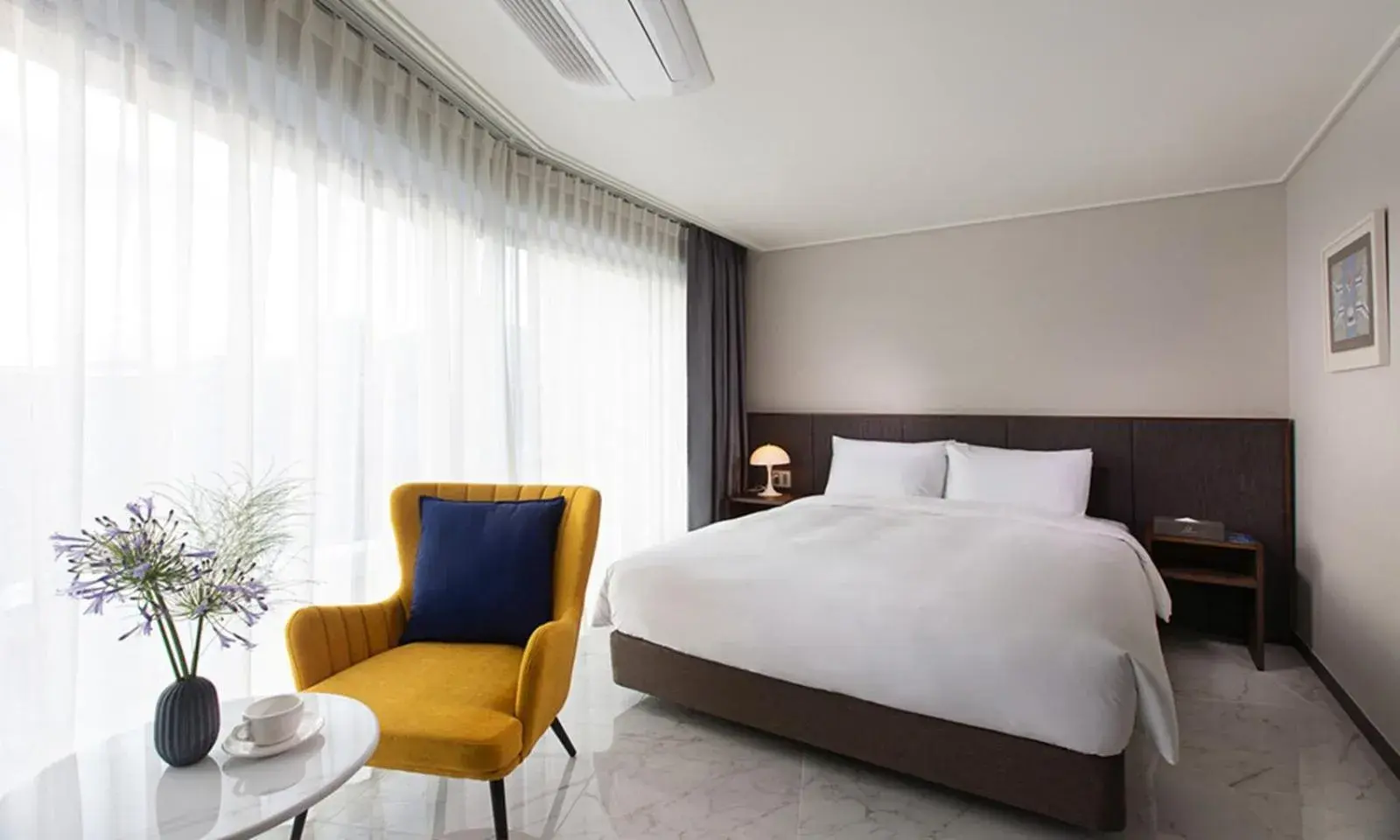 Premier Double Room in Busan Yeongmu Parade Hotel Haeundae Beach Premier Double Room in Busan Yeongmu Parade Hotel Haeundae Beach