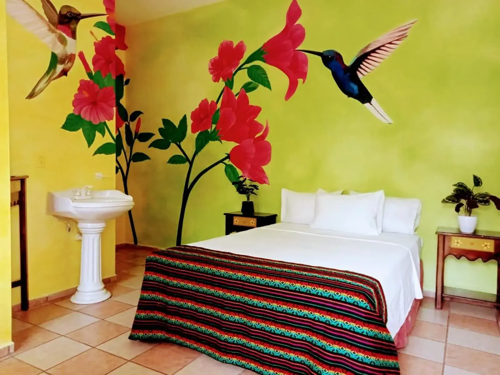 Standard Queen Room in HOTEL ESMERALDA Standard Queen Room in HOTEL ESMERALDA