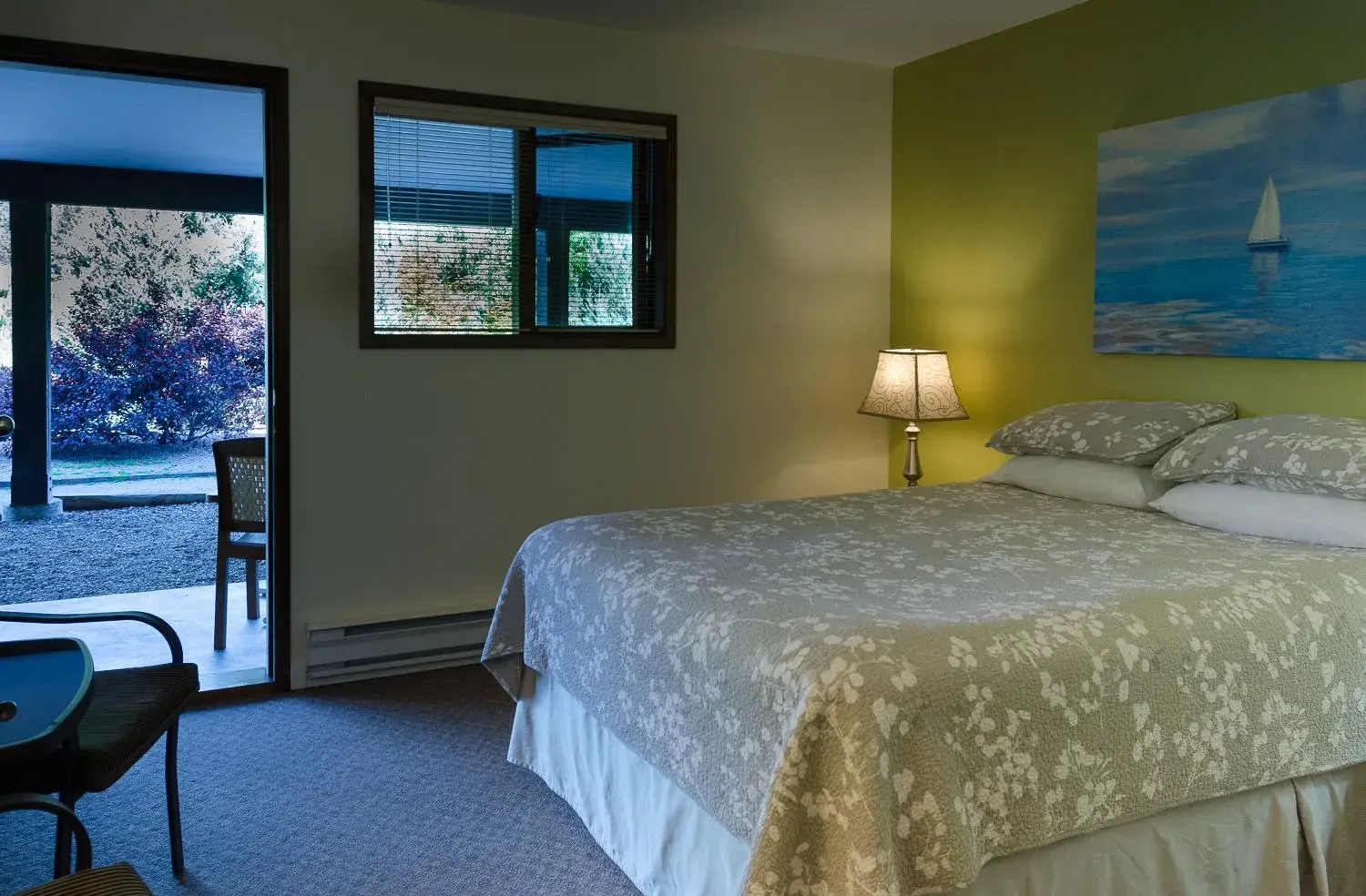 Queen Room with Patio in St Andrews By The Lake Golf Resort Queen Room with Patio in St Andrews By The Lake Golf Resort