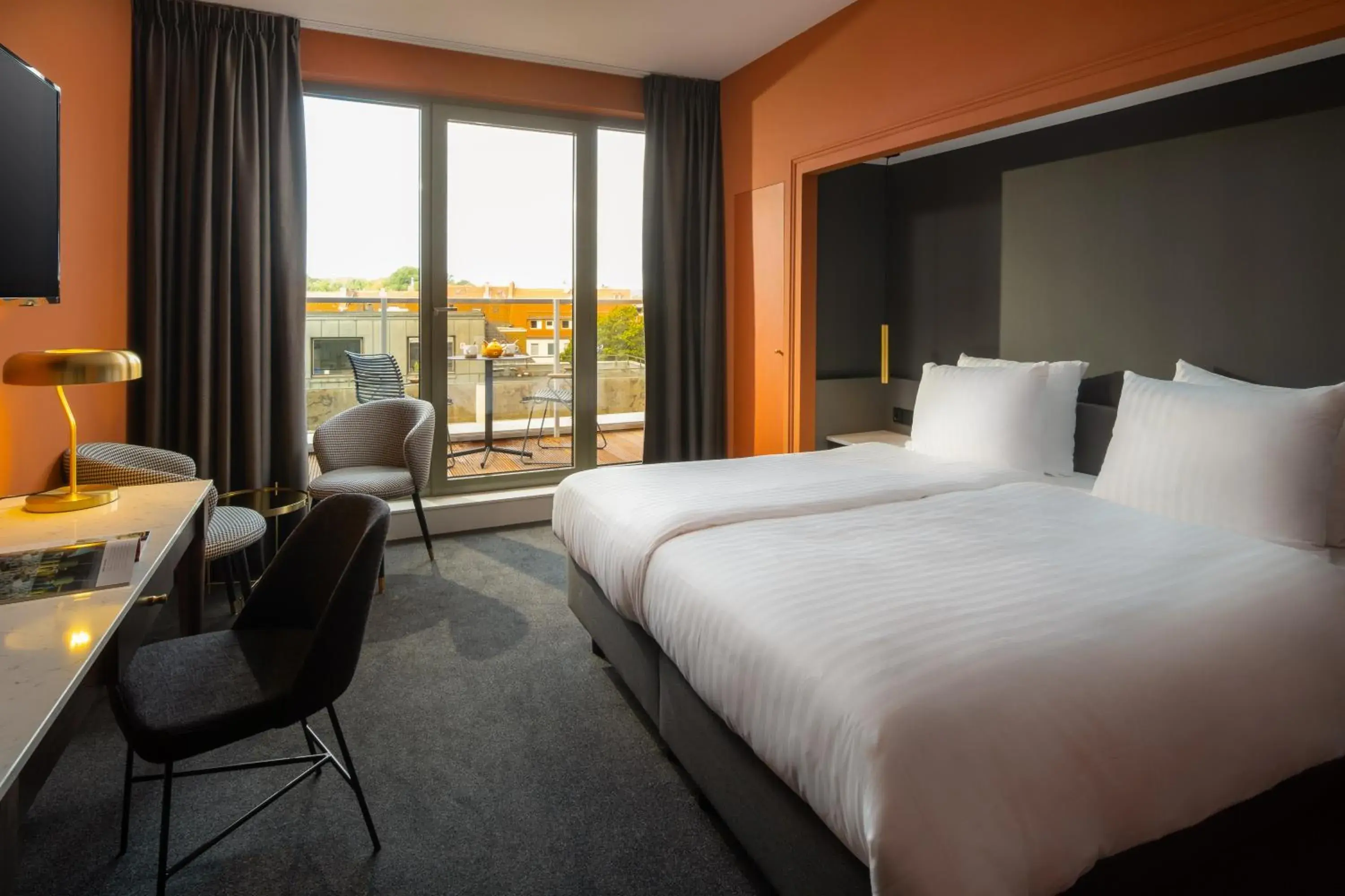 Deluxe Double Room with Balcony in Van der Valk Hotel Hildesheim Deluxe Double Room with Balcony in Van der Valk Hotel Hildesheim