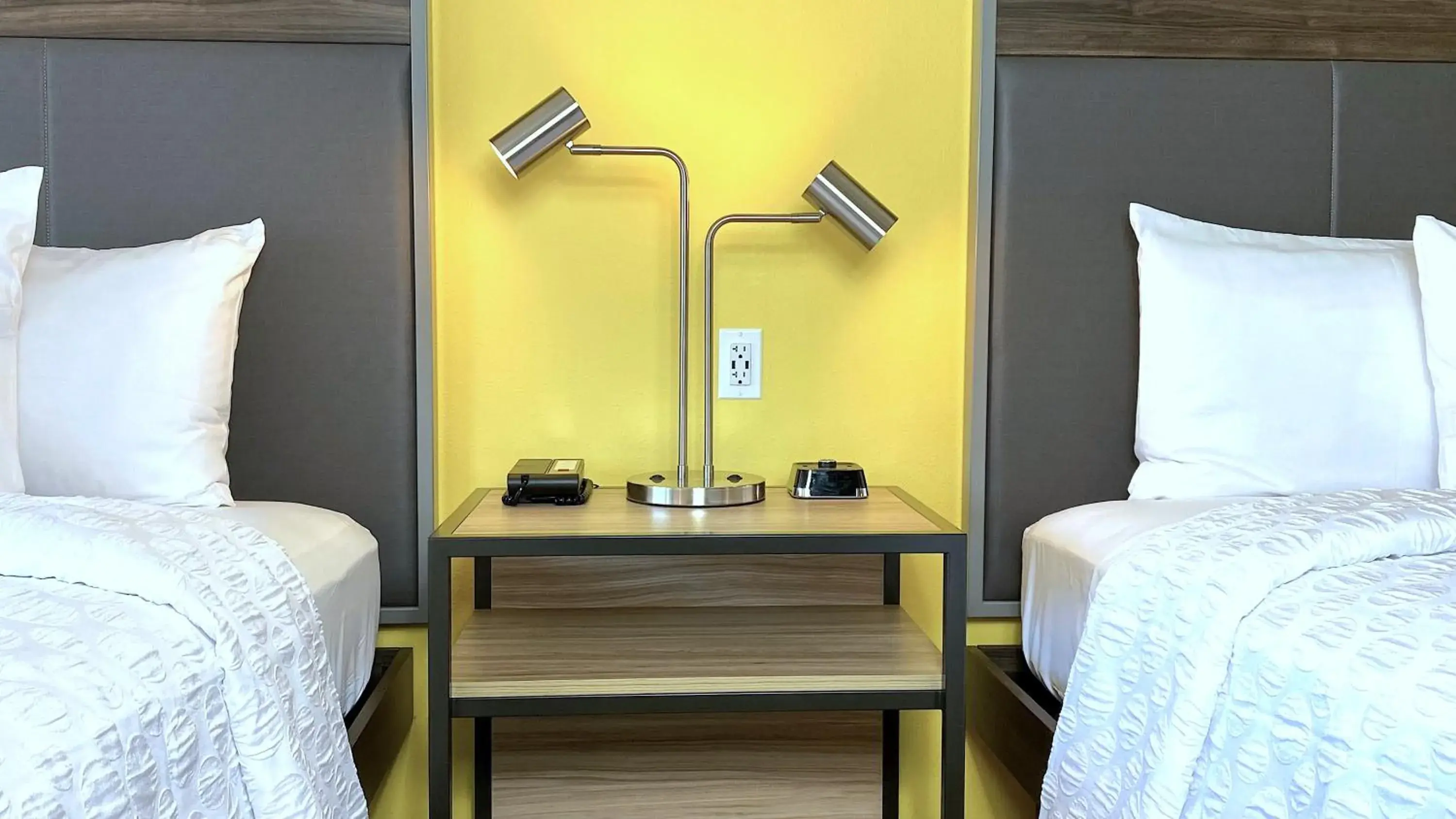 Queen Room with Two Queen Beds - Mobility Access in Tru By Hilton Baltimore Harbor East Queen Room with Two Queen Beds - Mobility Access in Tru By Hilton Baltimore Harbor East