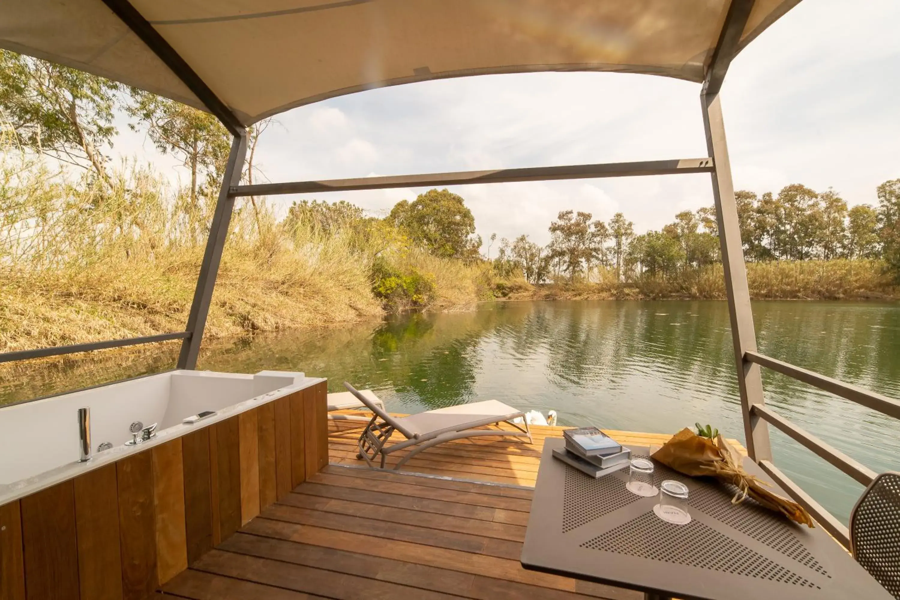 Exclusive Floating Lodge in Nabi Resort Glamping & SPA Exclusive Floating Lodge in Nabi Resort Glamping & SPA