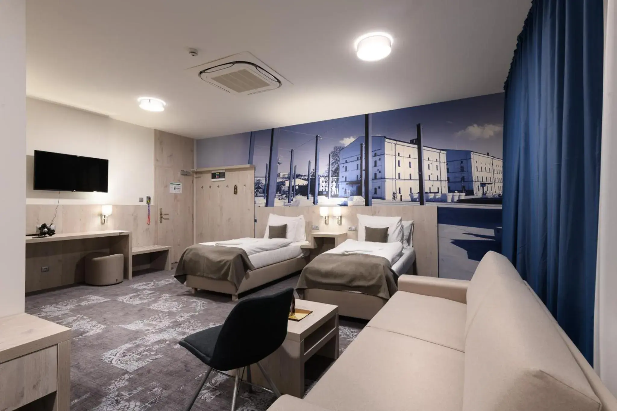 Deluxe Triple Room in Košice Hotel Deluxe Triple Room in Košice Hotel