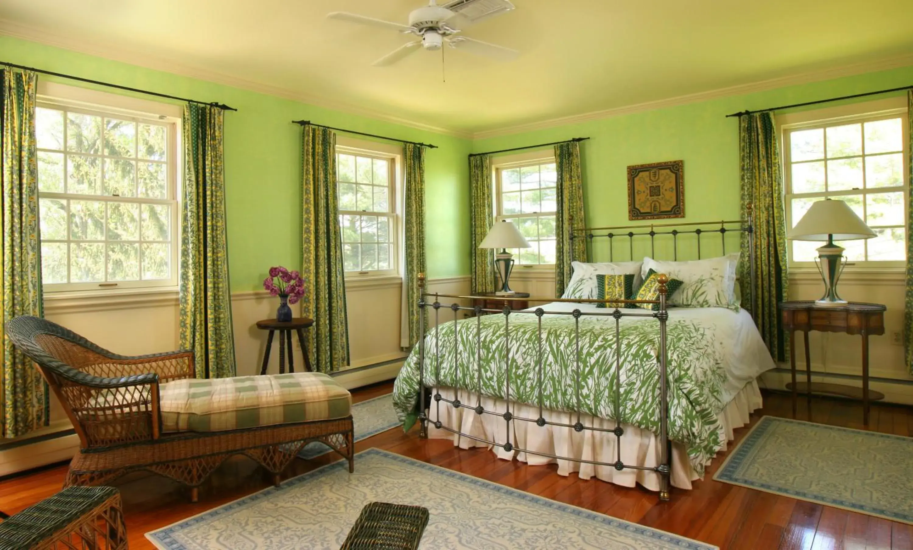 Queen Room (Marie Antoinette) in L'Auberge Provencale Inn & Restaurant Queen Room (Marie Antoinette) in L'Auberge Provencale Inn & Restaurant