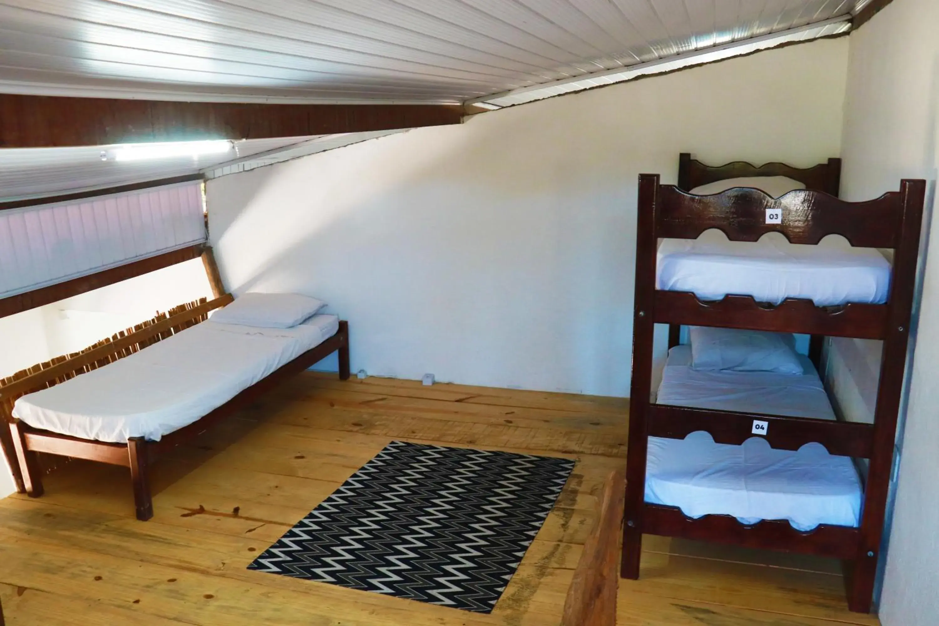 Single Bed in 4-Bed Dormitory Room in Santo Hostel Single Bed in 4-Bed Dormitory Room in Santo Hostel