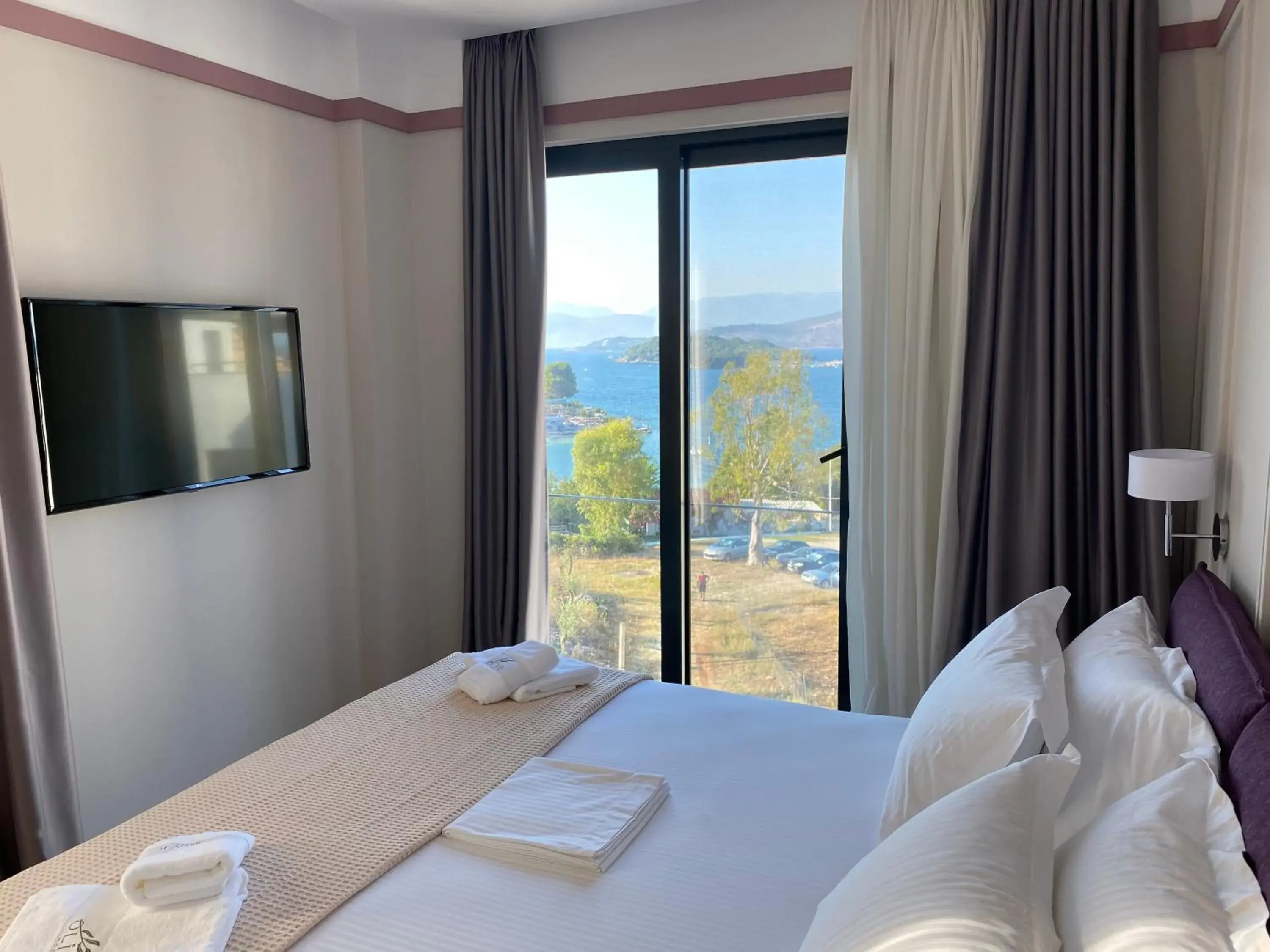 Deluxe Suite with Sea View in Hotel Olive Ksamil Deluxe Suite with Sea View in Hotel Olive Ksamil