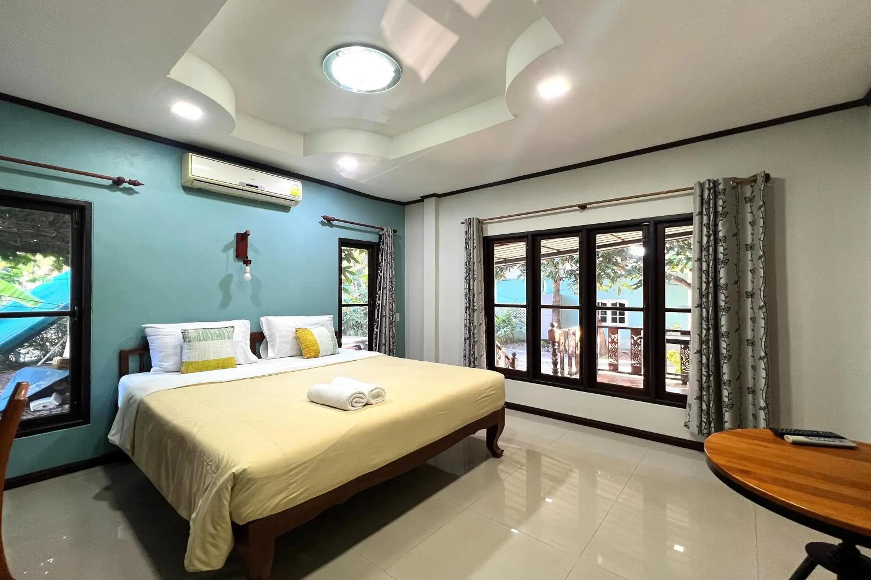 Large Double Room in Saithong Resort Large Double Room in Saithong Resort