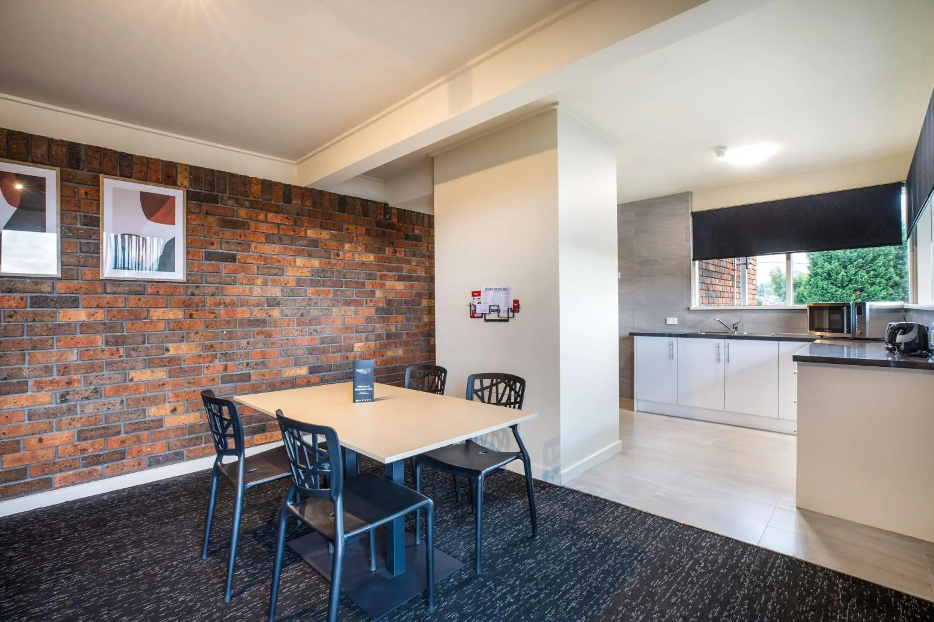 Two-Bedroom Apartment in Nightcap at Manhattan Hotel Two-Bedroom Apartment in Nightcap at Manhattan Hotel