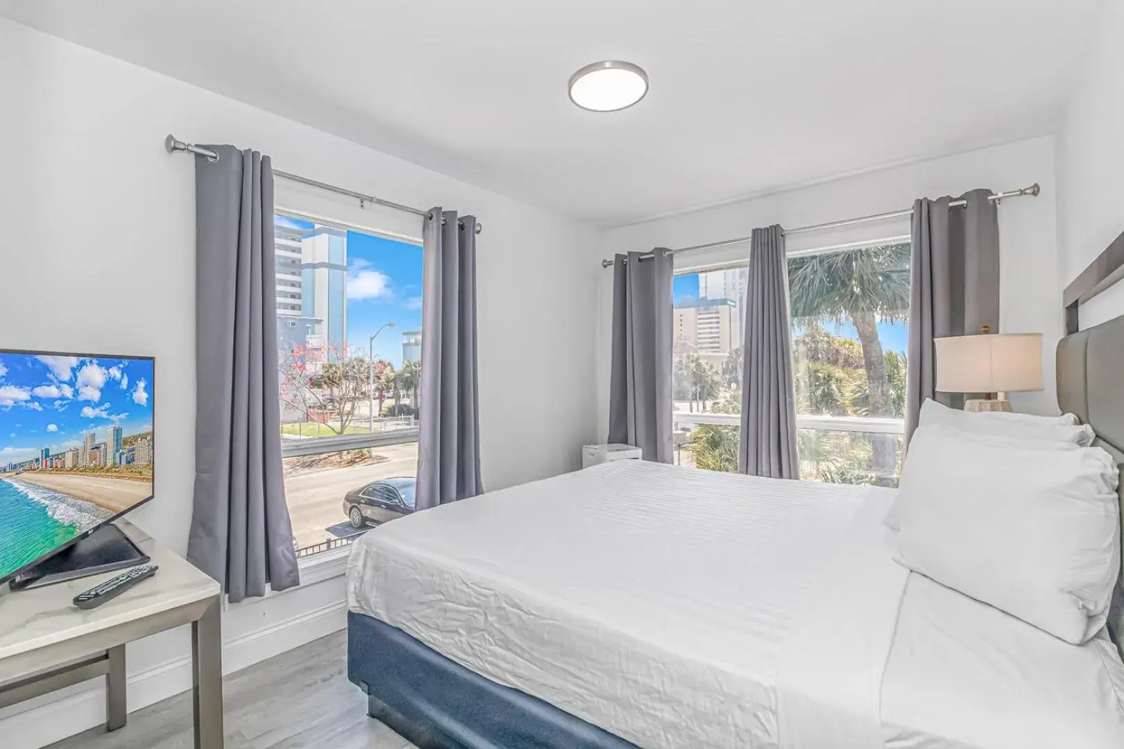 Deluxe King Studio in Sun Fun Deluxe King Studio in Sun Fun