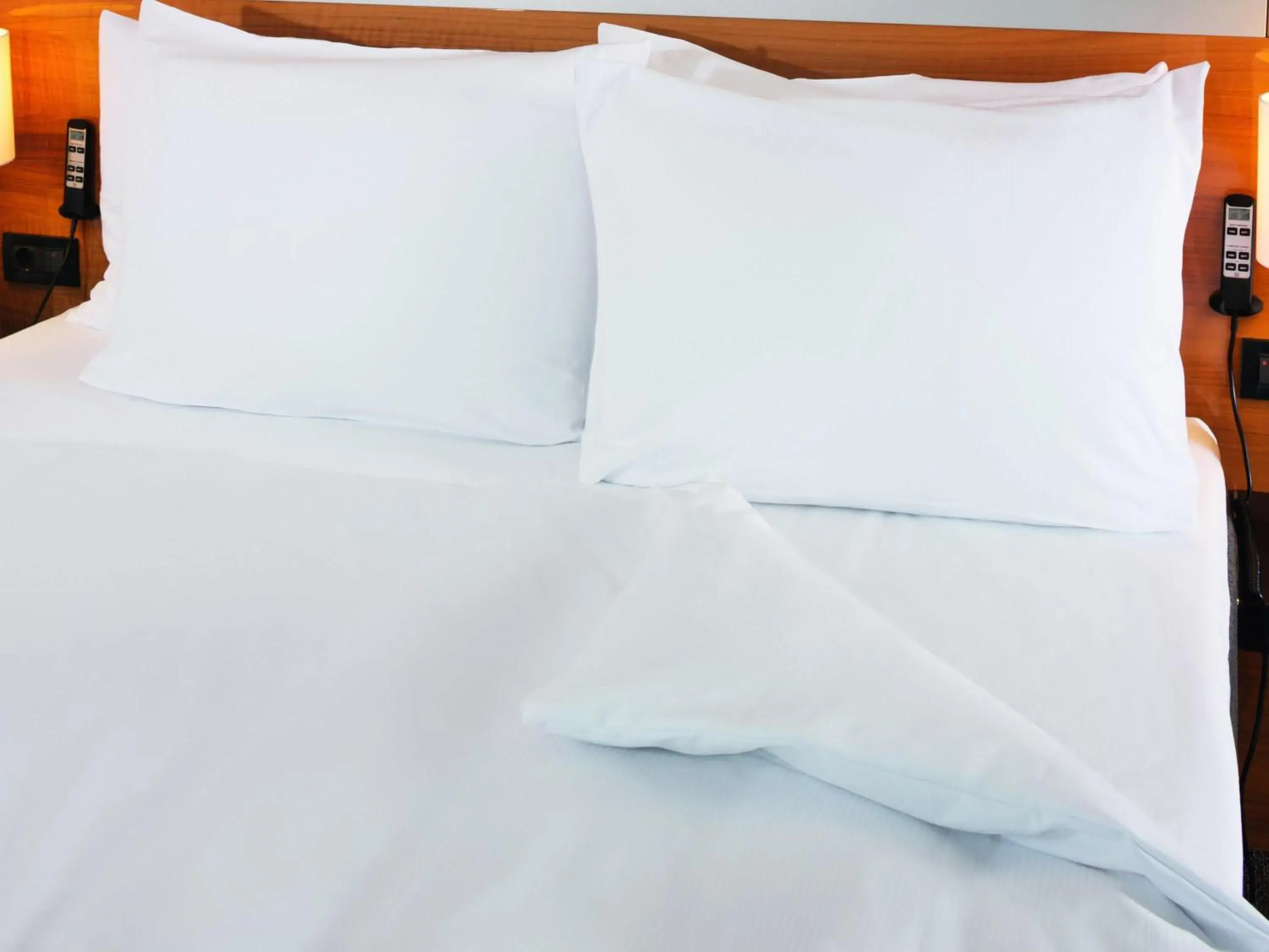 Family Room with Two Queen Beds in Mövenpick Hotel Zurich Airport Family Room with Two Queen Beds in Mövenpick Hotel Zurich Airport