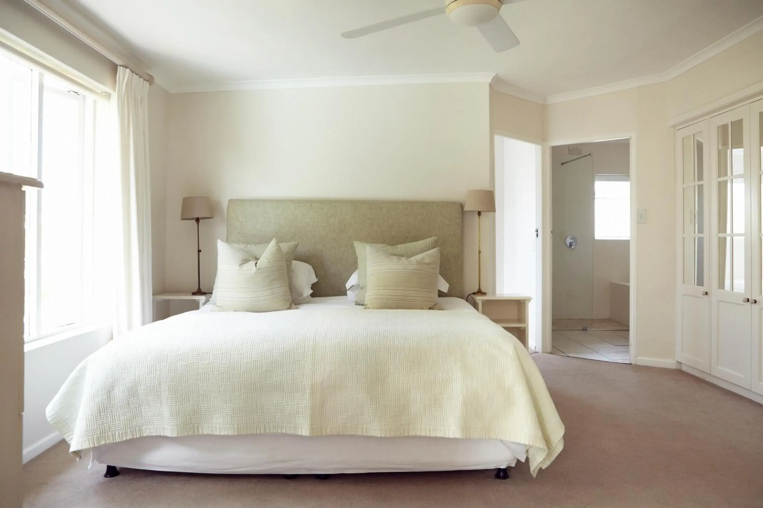 Superior Suite with Garden View - single occupancy - First Floor in Leisure Isle Lodge Superior Suite with Garden View - single occupancy - First Floor in Leisure Isle Lodge