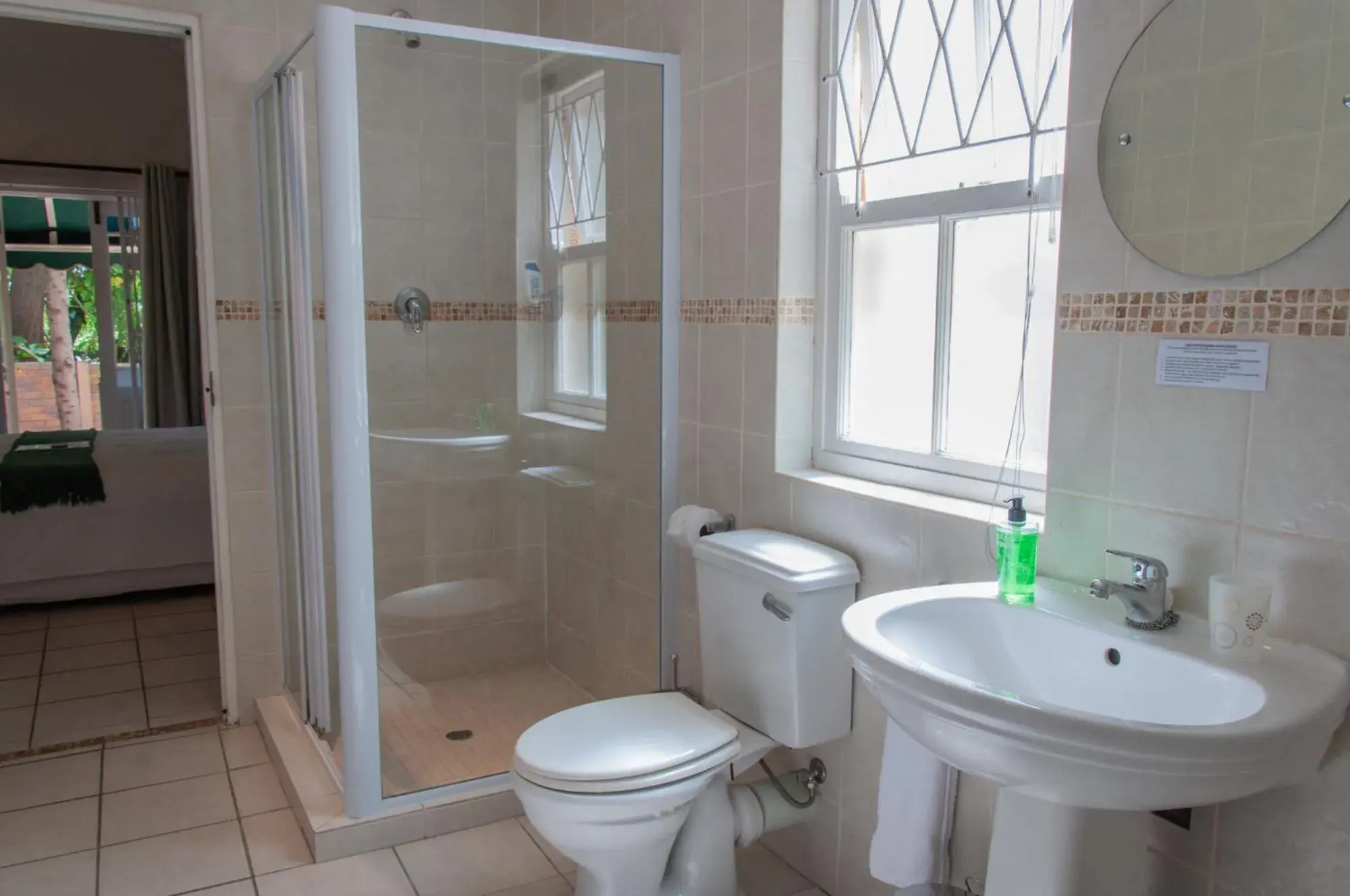 Double or Twin Room - single occupancy in Rustic Manor Guest House Double or Twin Room - single occupancy in Rustic Manor Guest House