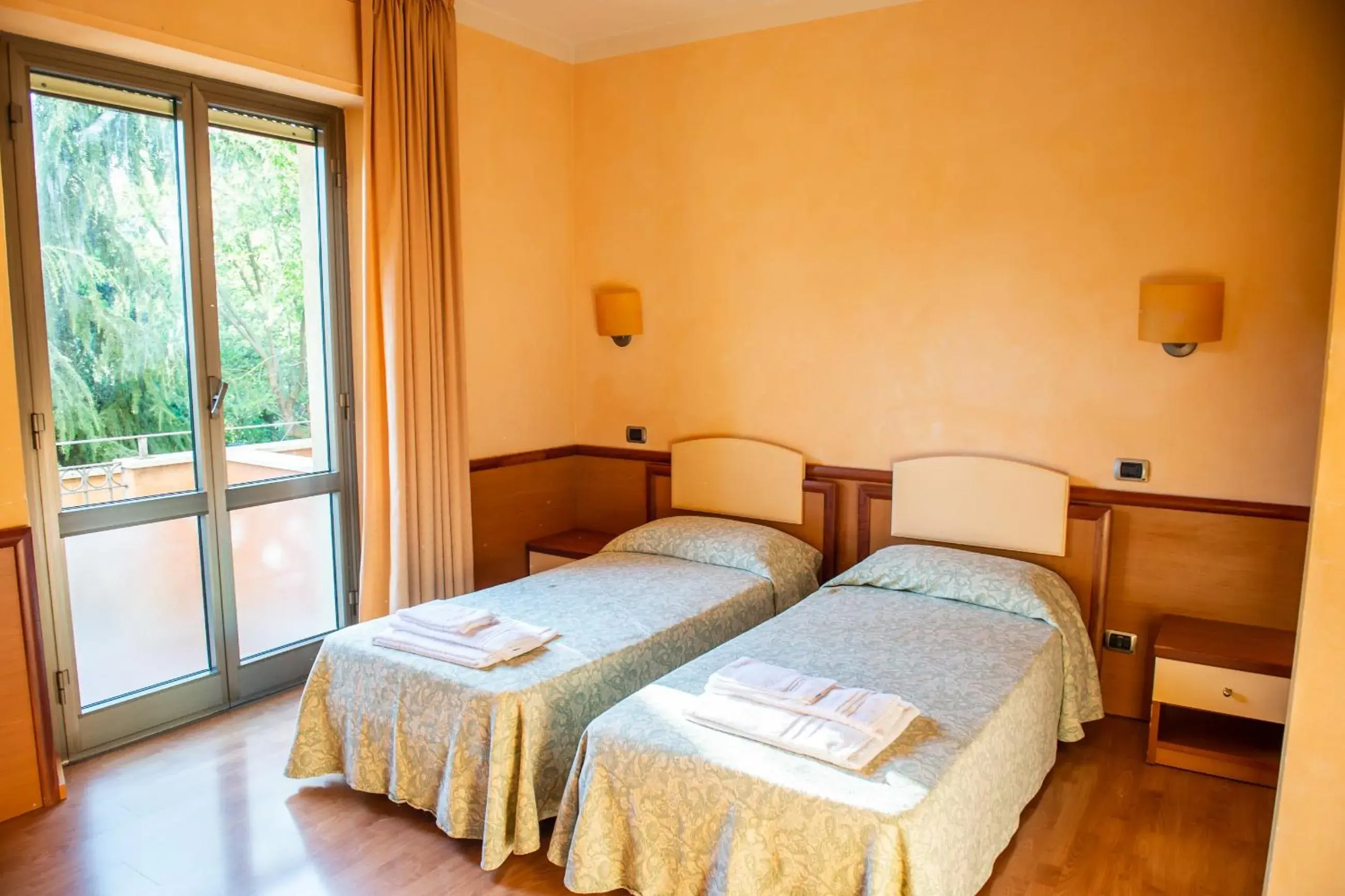 Double or Twin Room - single occupancy in Hotel Ostello Settecolli Sport Double or Twin Room - single occupancy in Hotel Ostello Settecolli Sport