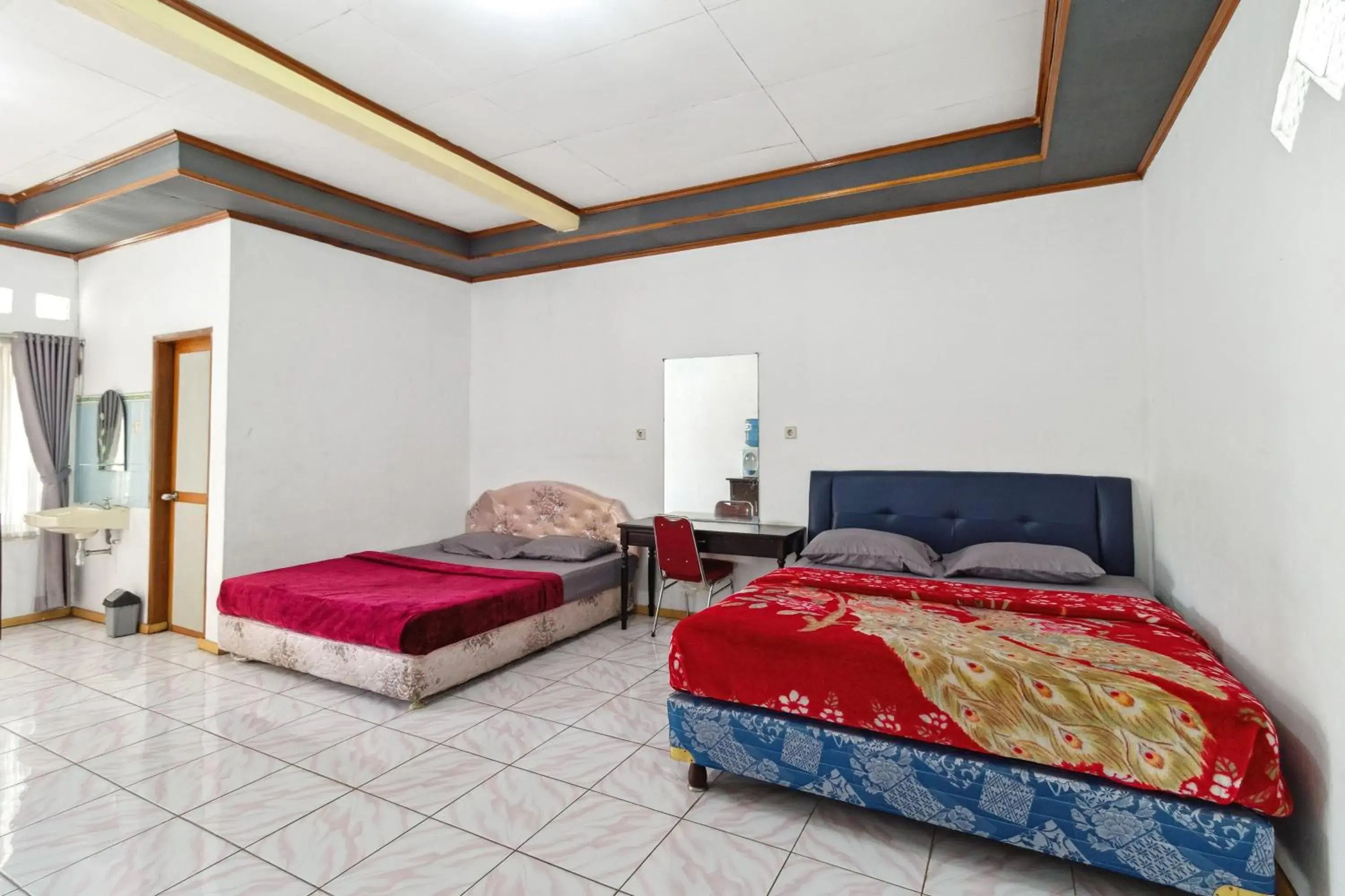 Deluxe Room in Abang Hotel Ciwidey Deluxe Room in Abang Hotel Ciwidey